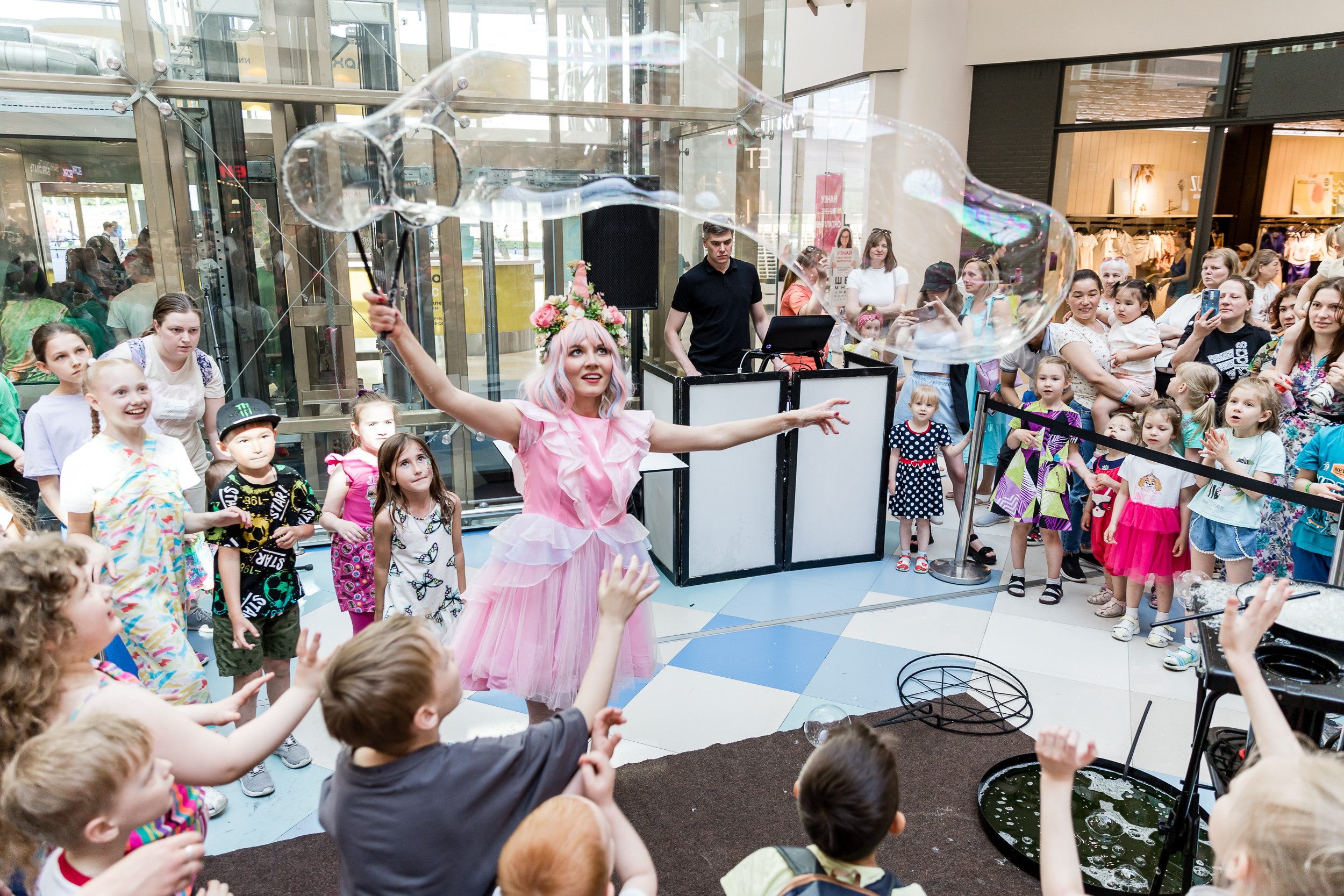 День защиты детей. Аура. Фотограф Александр Шалагин