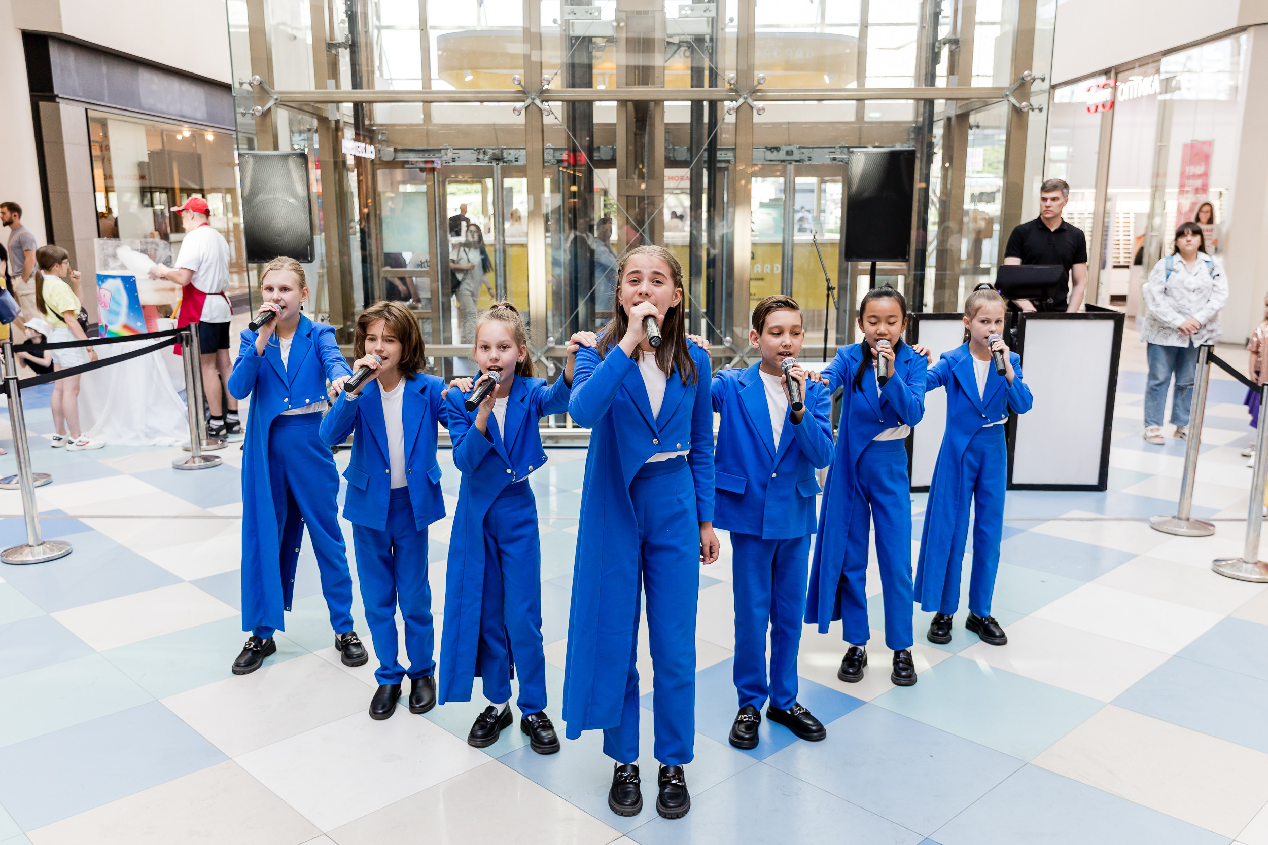 День защиты детей. Аура. Фотограф Александр Шалагин