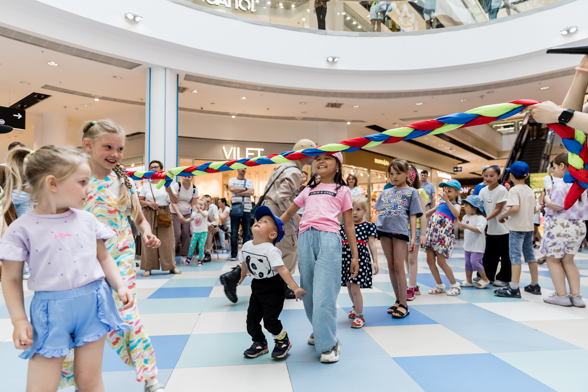 День защиты детей. Аура. Фотограф Александр Шалагин