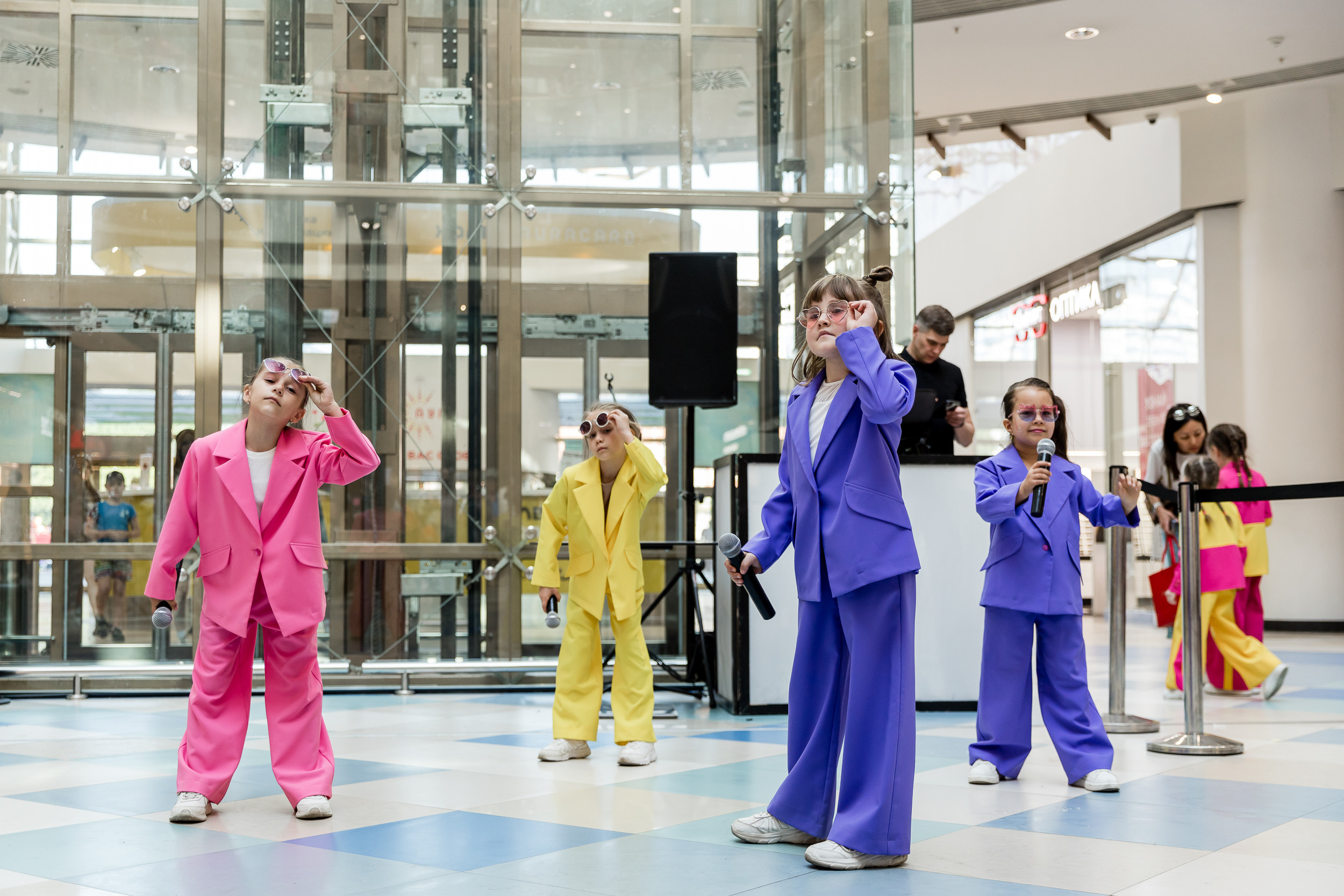 День защиты детей. Аура. Фотограф Александр Шалагин