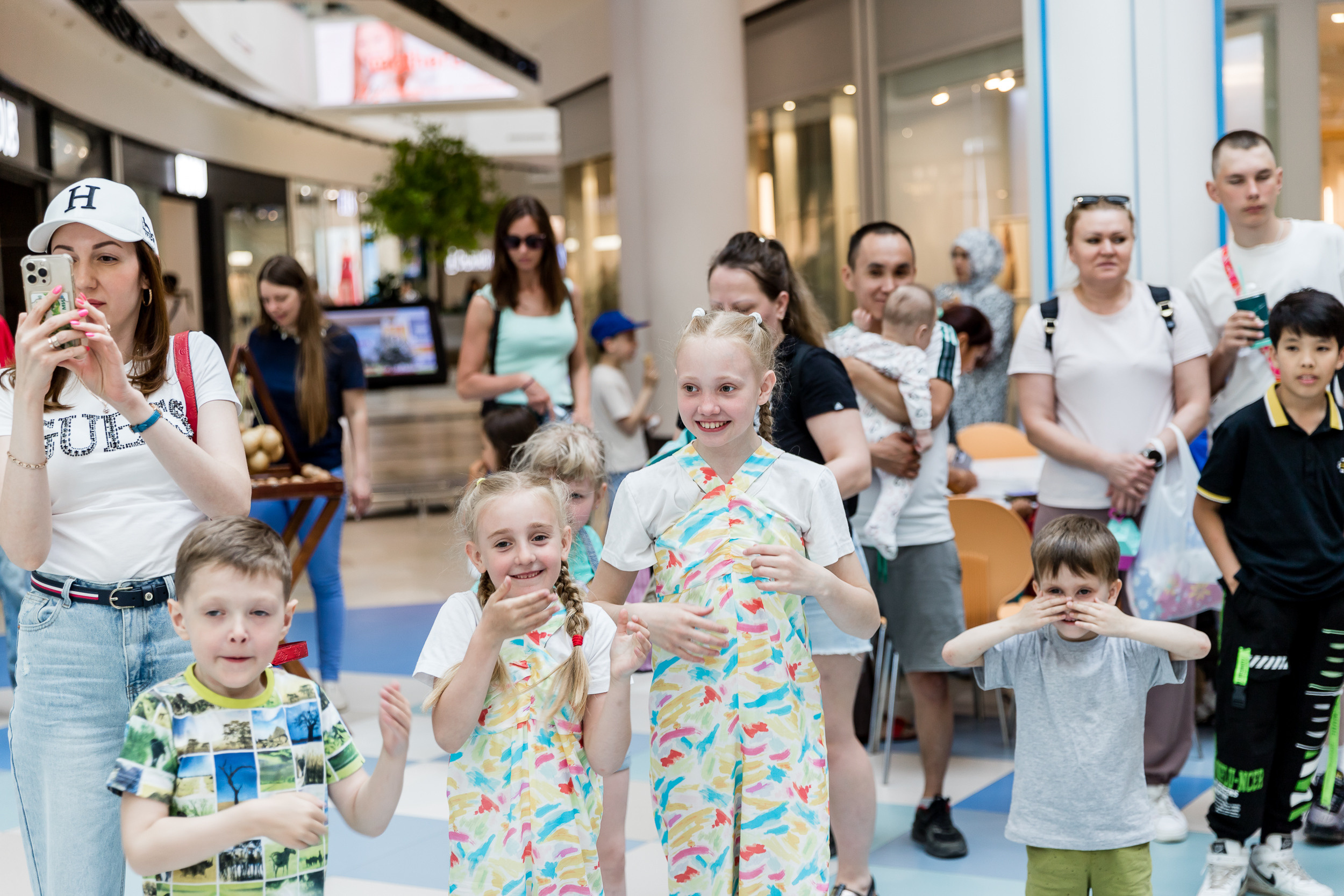 День защиты детей. Аура. Фотограф Александр Шалагин