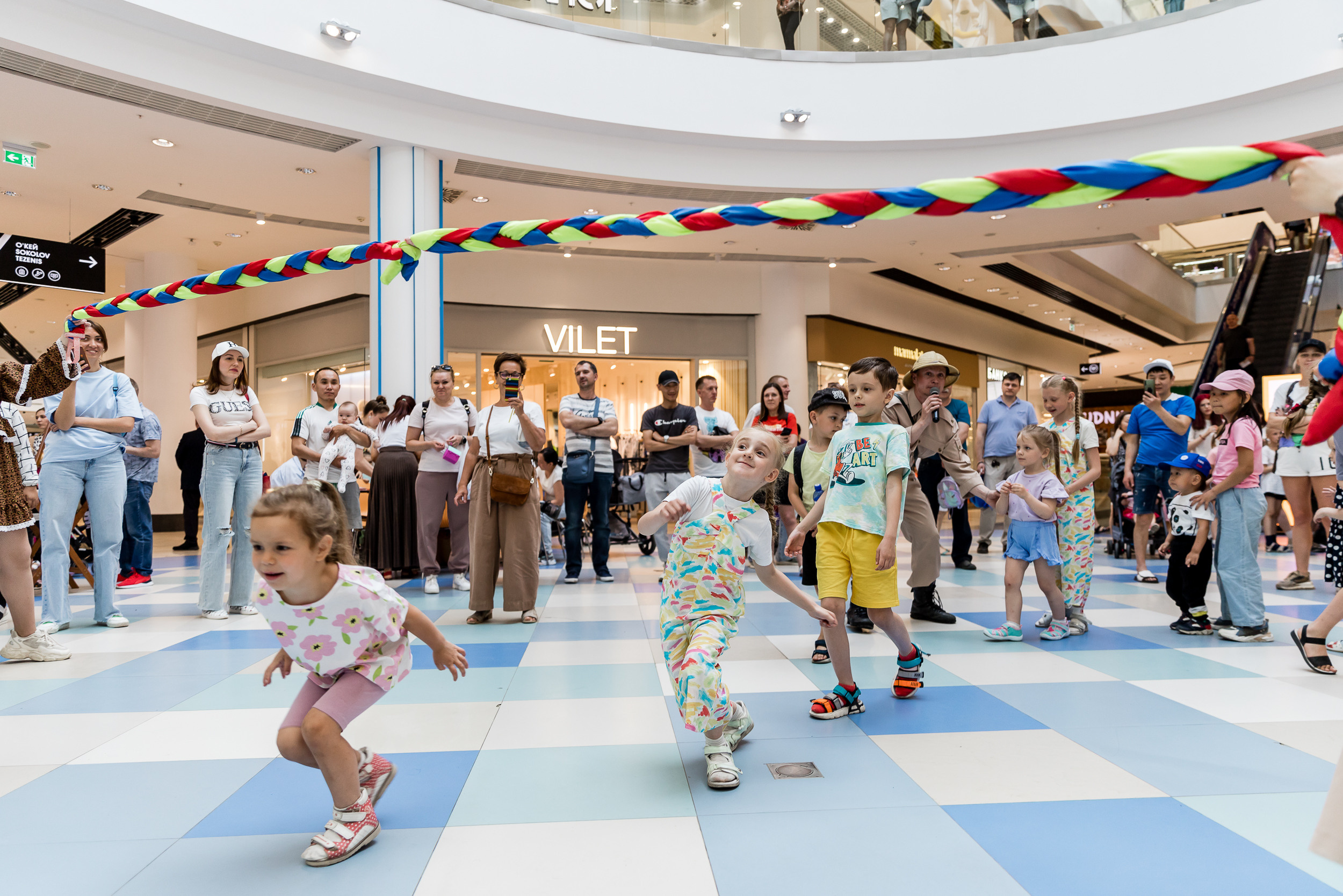 День защиты детей. Аура. Фотограф Александр Шалагин