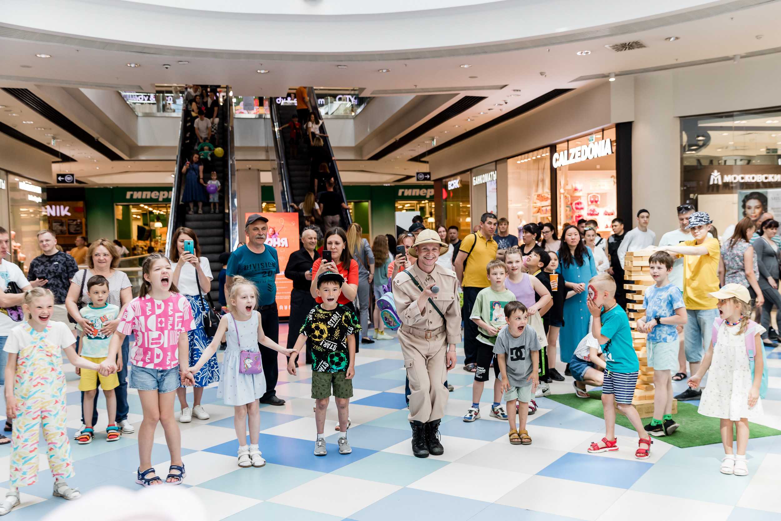 День защиты детей. Аура. Фотограф Александр Шалагин