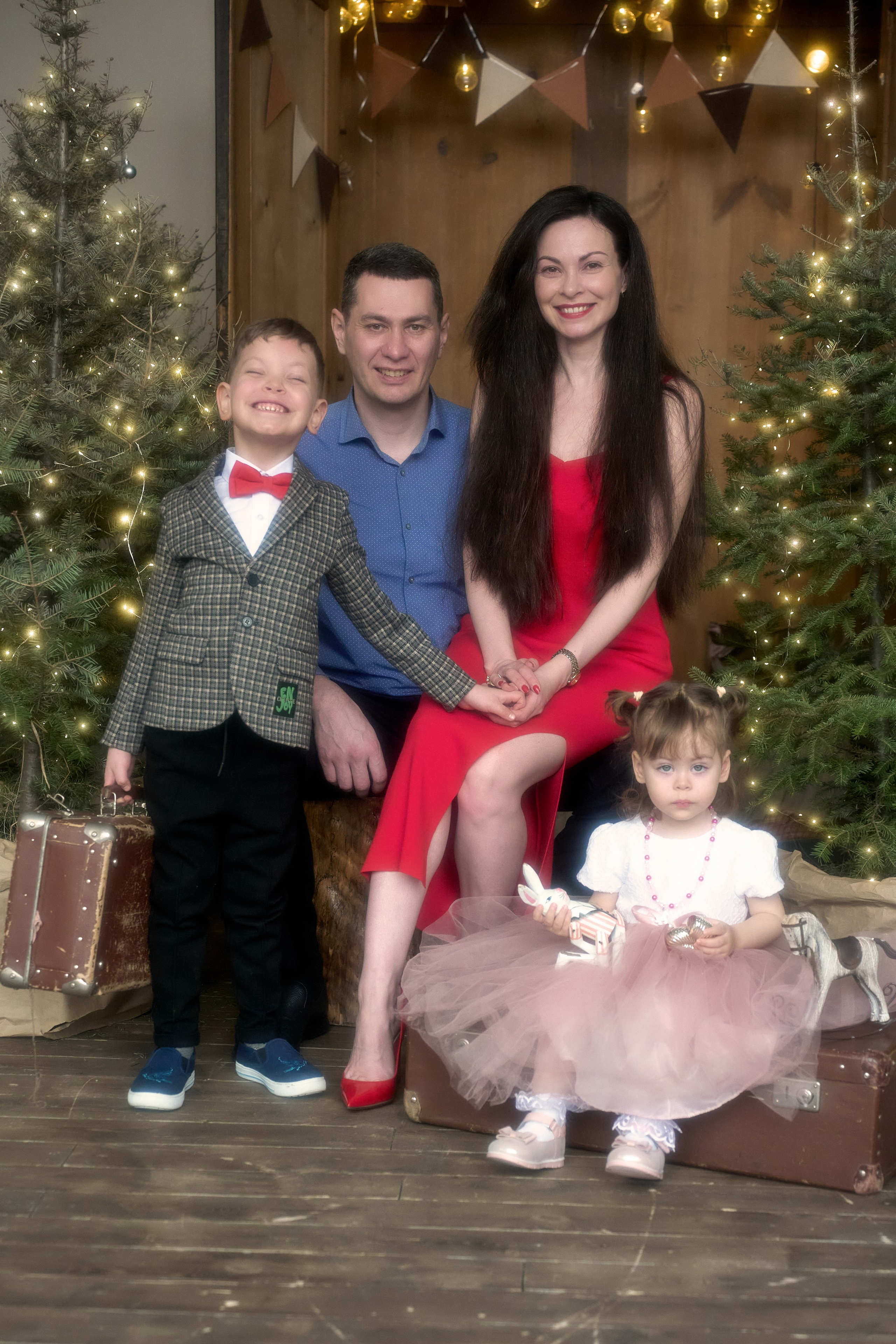 Семейная новогодняя фотосессия. Мартазова Екатерина фотограф. Екатеринбург