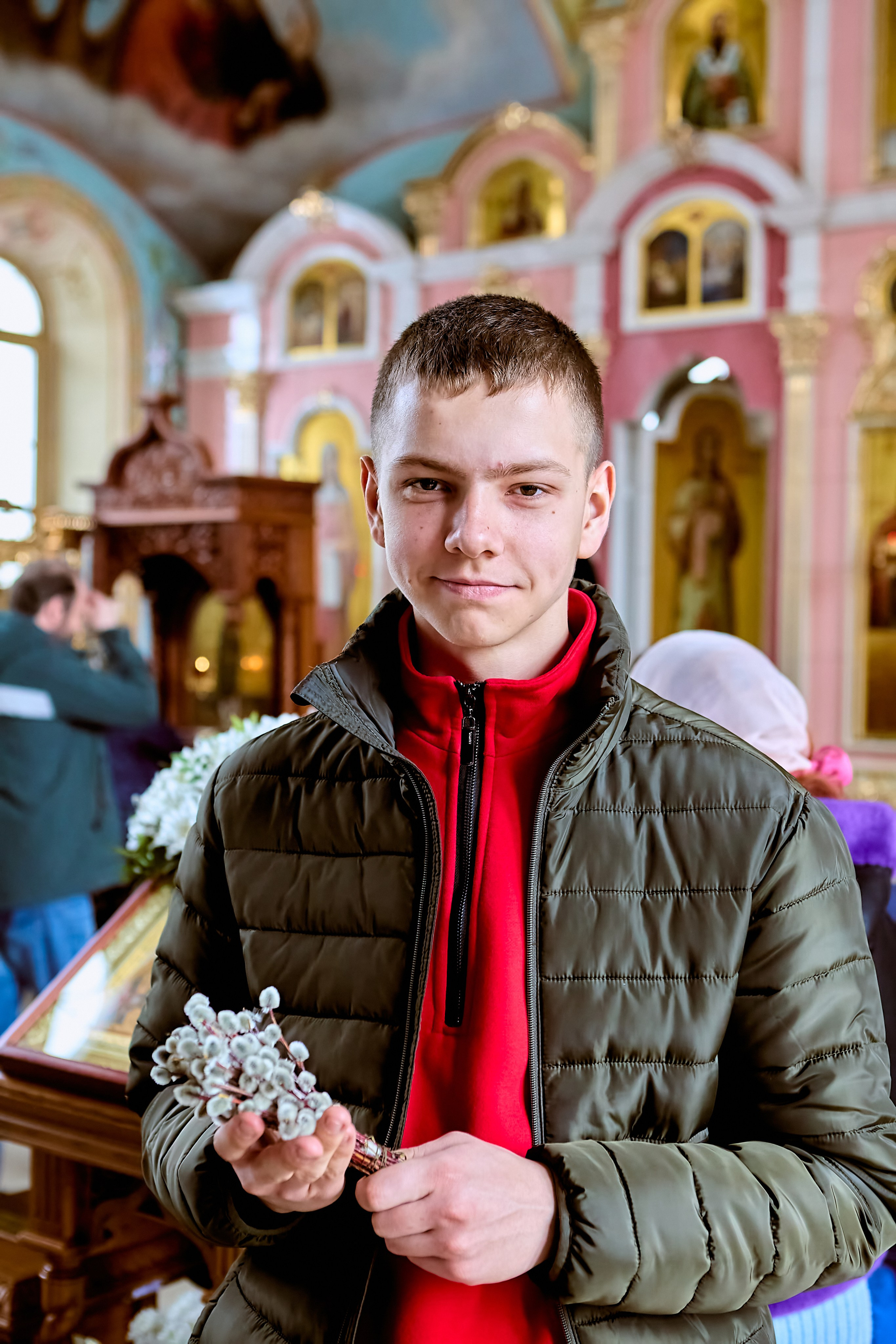 Молодежный портрет. Фото Николая Голованов. Портрет в Храме.