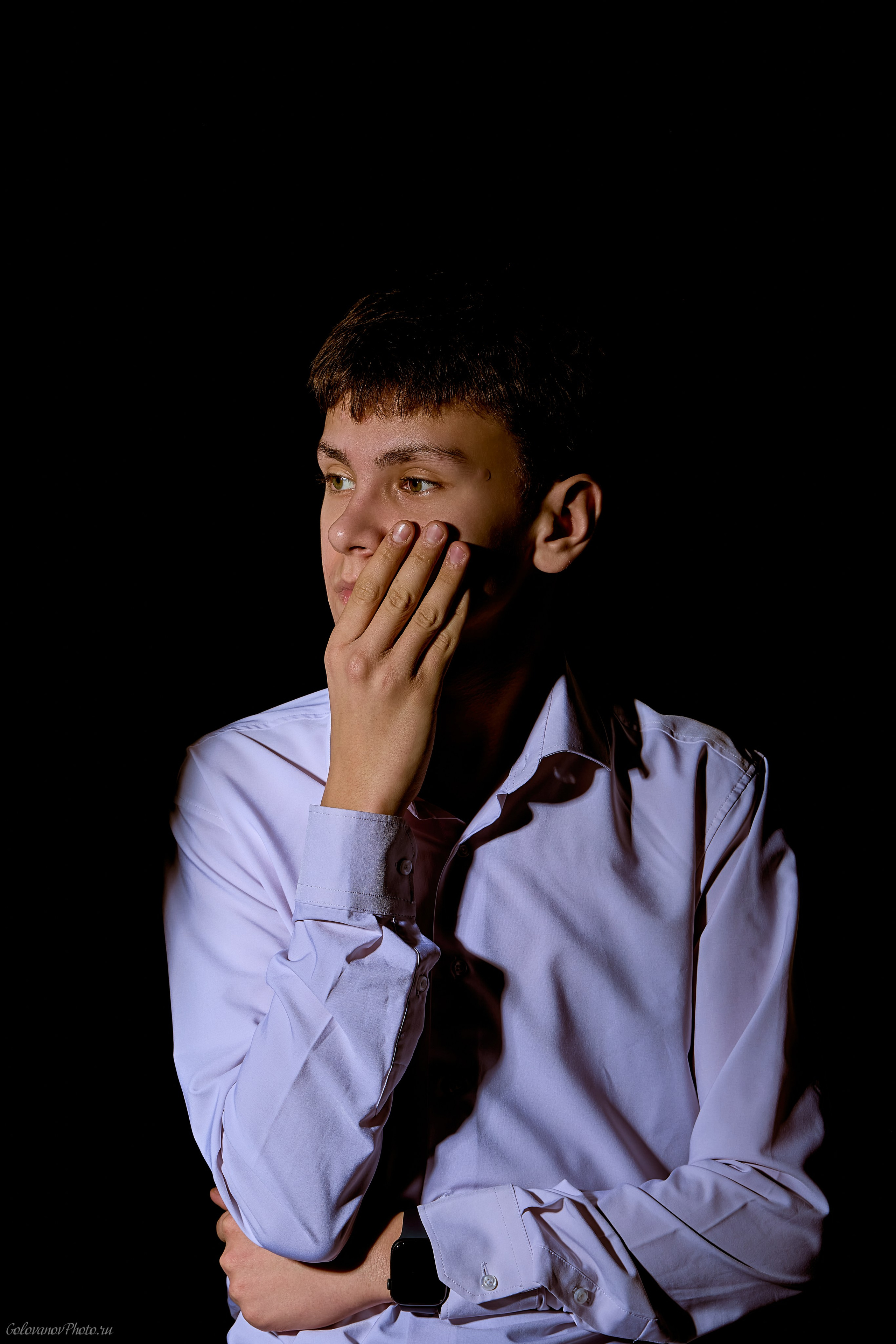 Жёсткий студийный свет и студийное оборудование