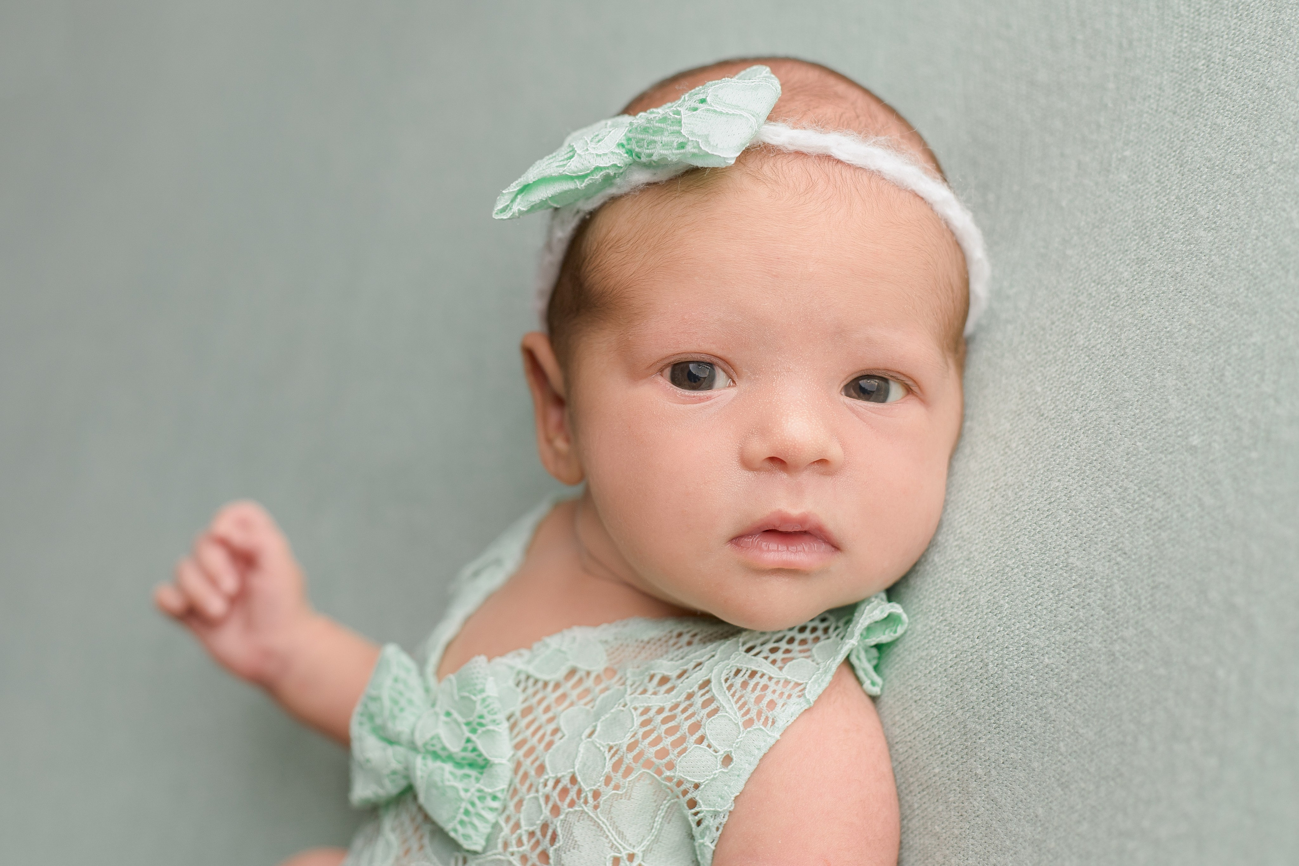 Новорожденные. Фотограф новорожденных Омск —со всем необходимым к вам домой