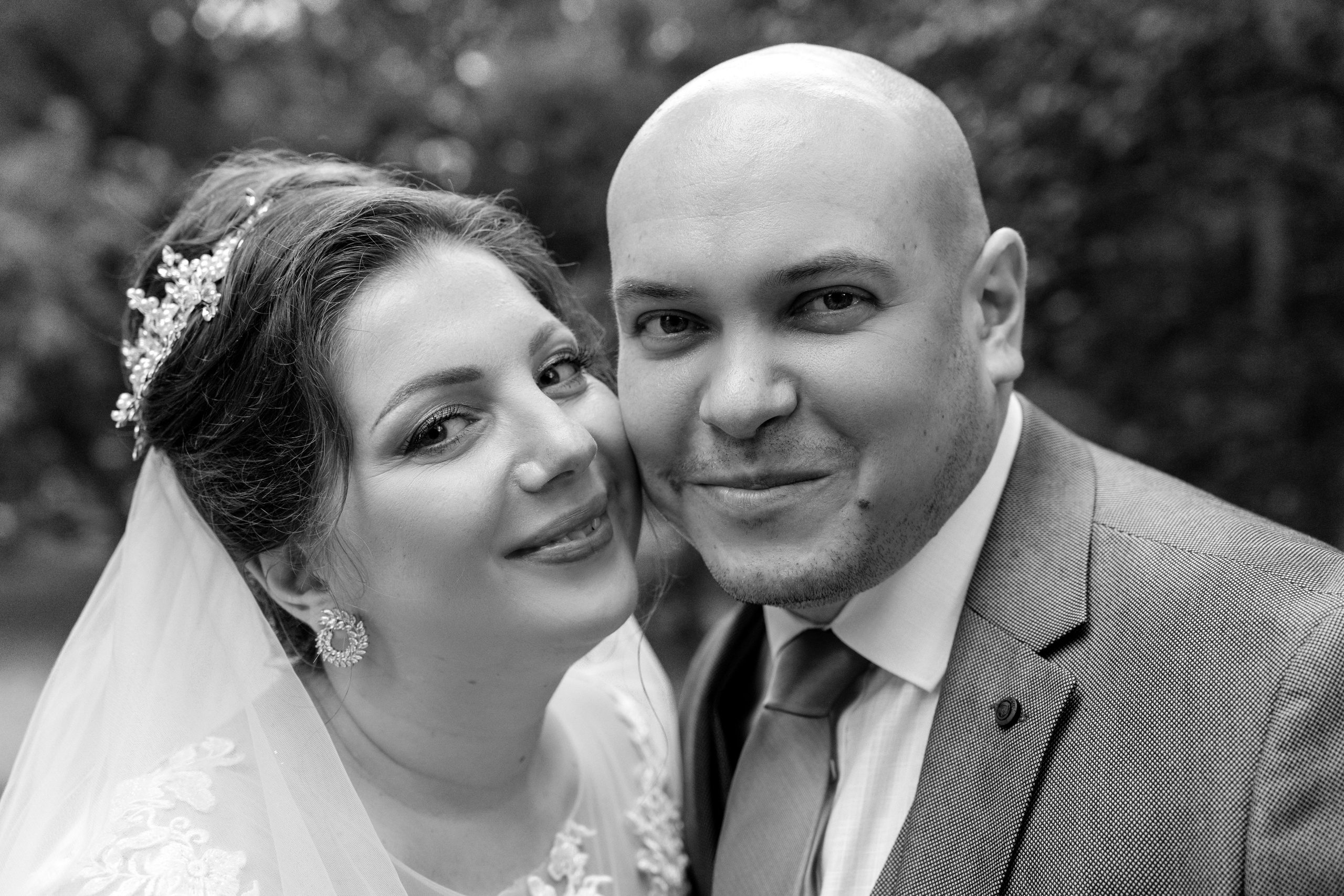 Дождливый день создания семьи. Ваш семейный фотограф в Минске — Вика Трегубова