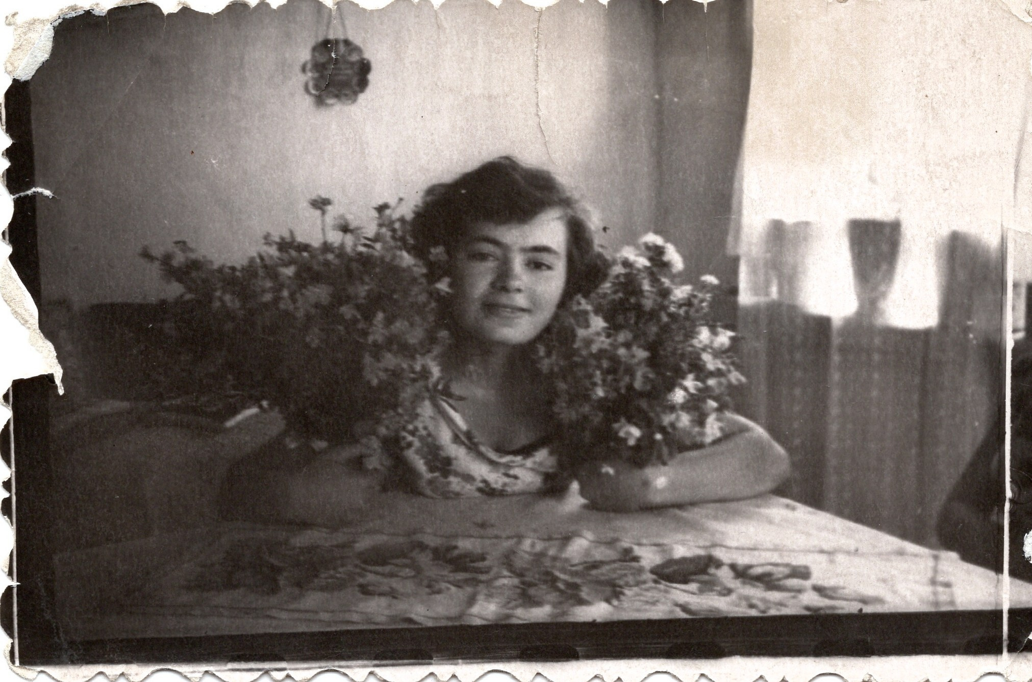 ДЕВУШКА И ЦВЕТЫ. Фотограф Владимир Роля