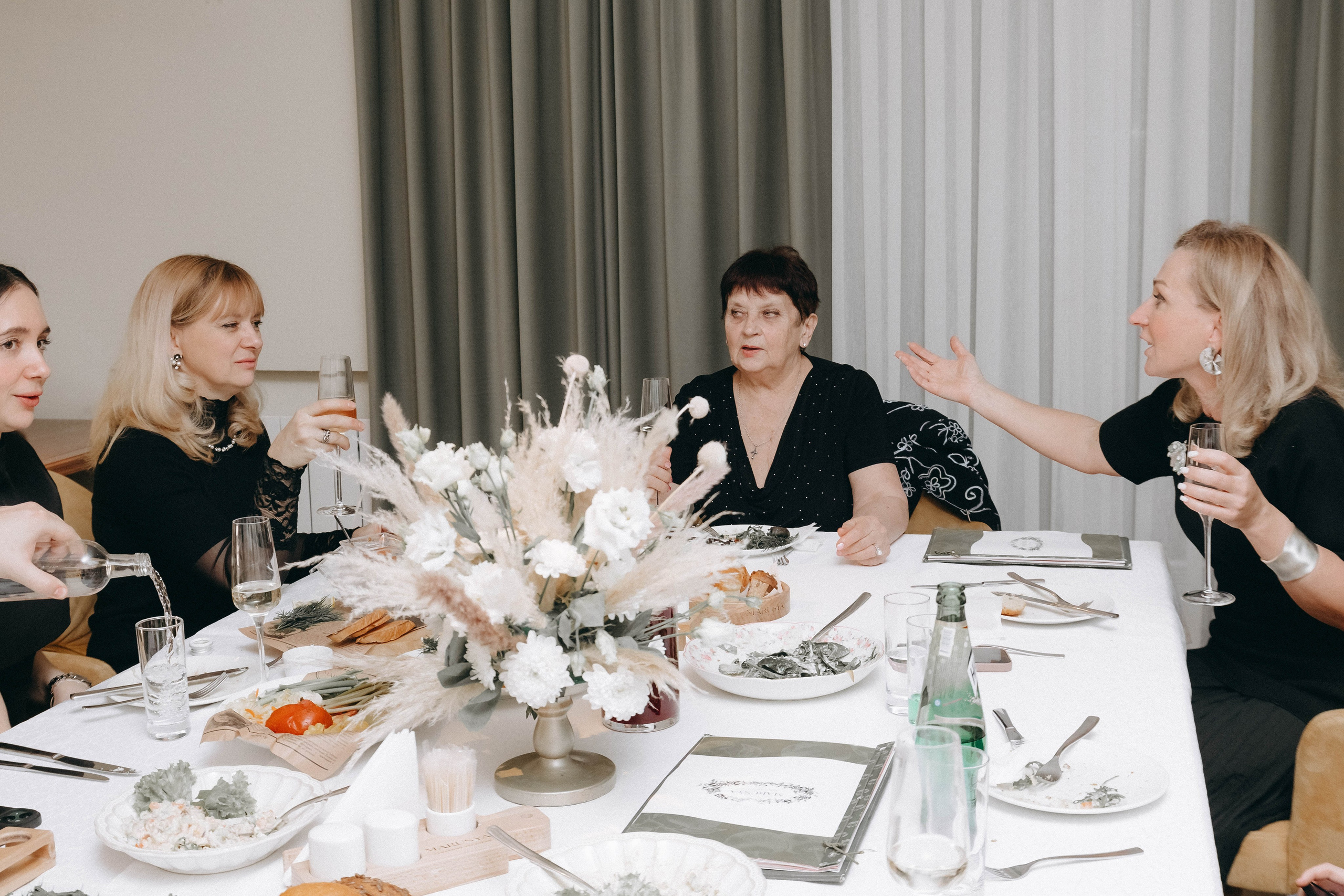 Юбилей Людмилы Александровны. Семейный фотограф Софи Симакова в Волгограде и Волжском