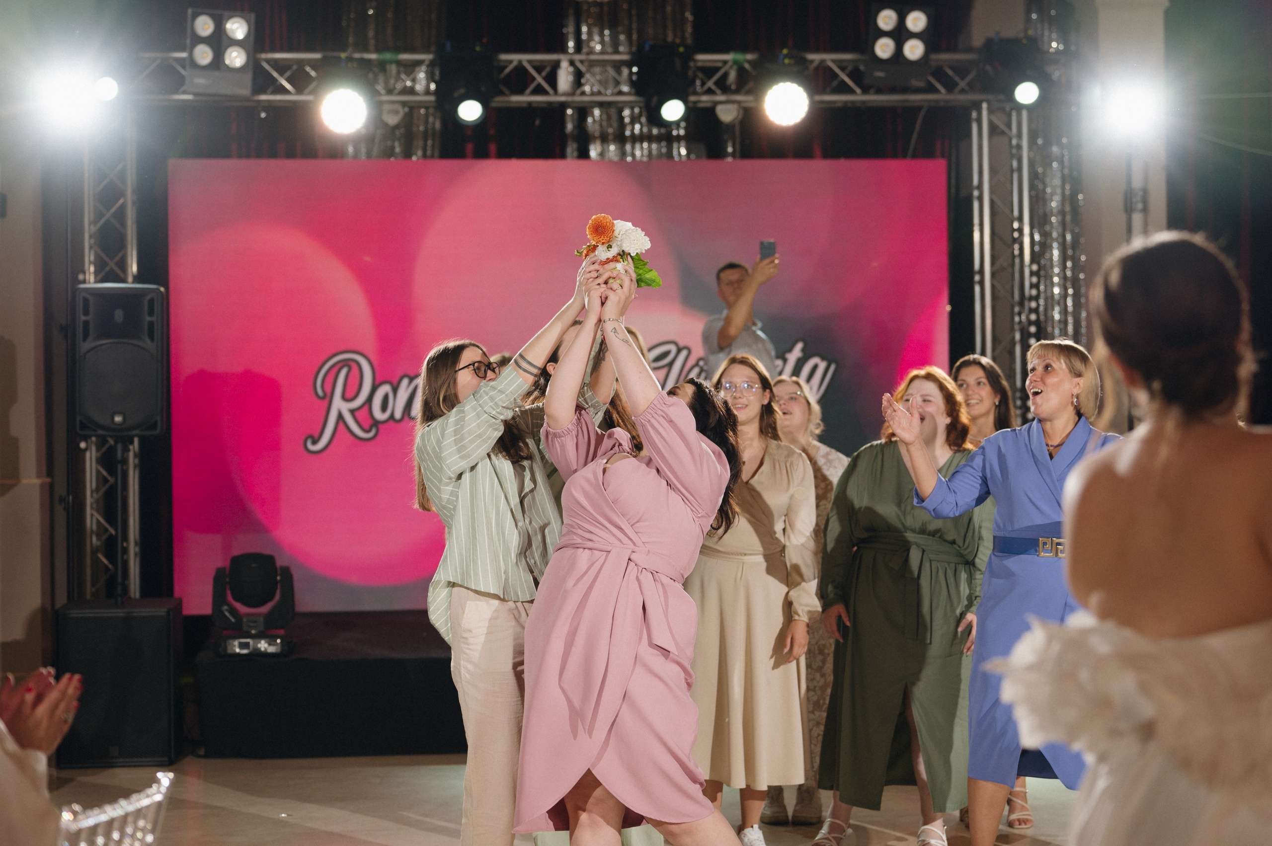 Елизавета и Роман. Репортажный и свадебный фотограф в Сургуте