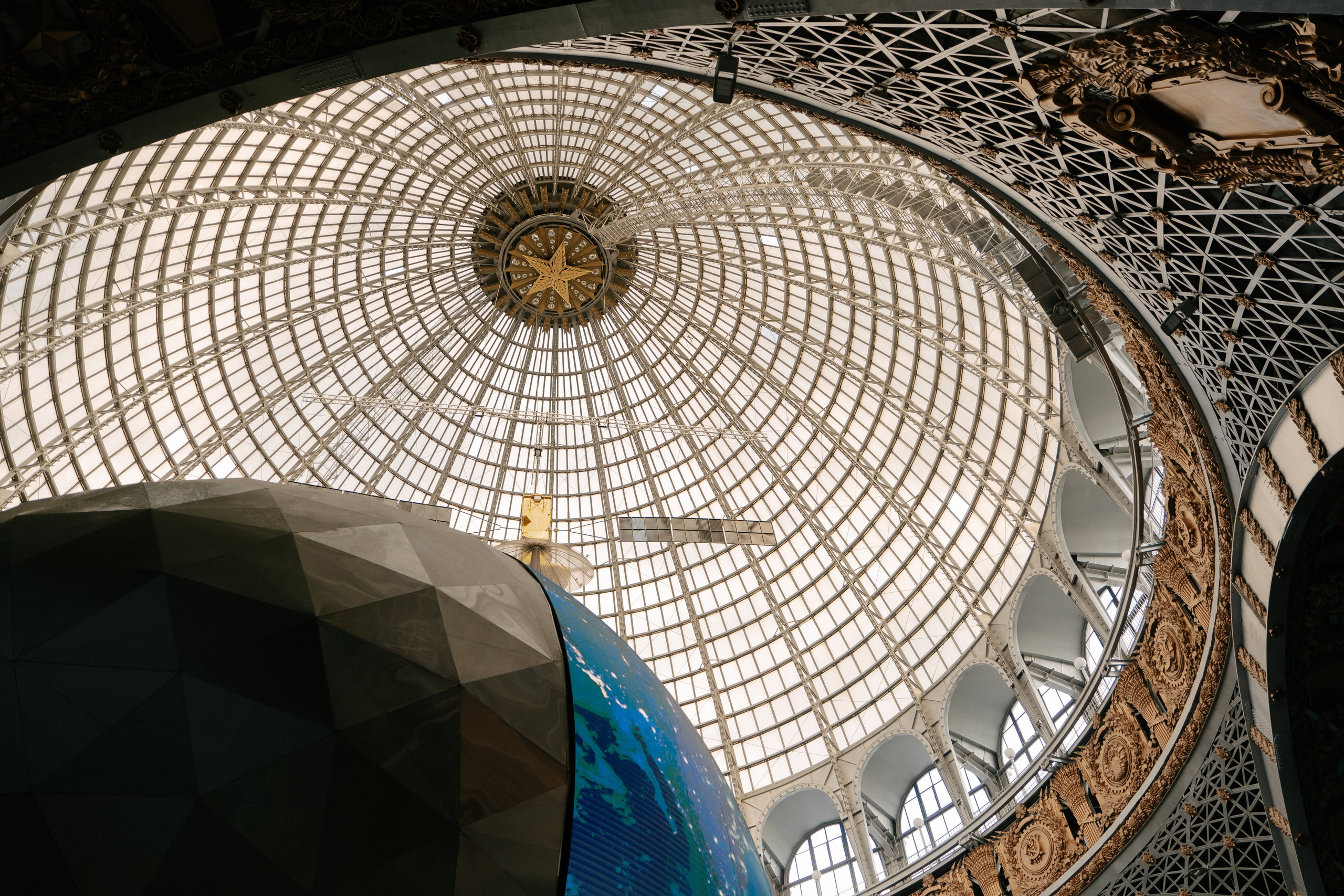 Любовь в космосе. Свадебный и семейный фотограф в Москве и Красногорске — живые кадры | Анастасия Тихонова