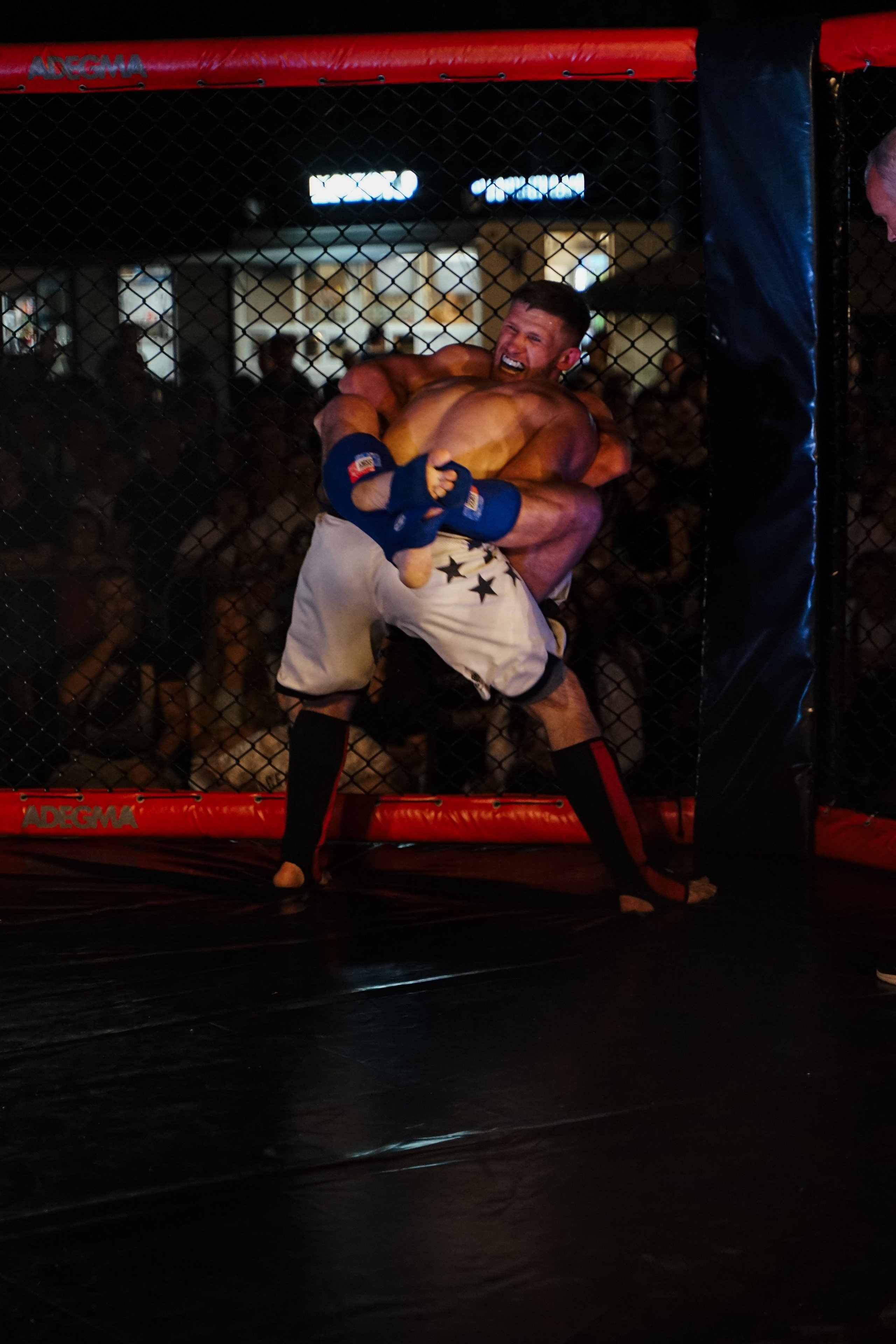 Вечер боев в ЦПКиО. Фотограф Надежда Погребняк | Рязань | Москва