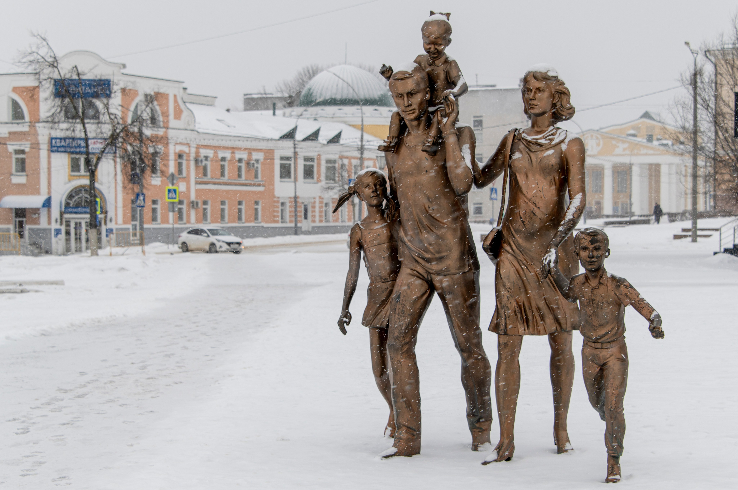 Фотографии Саранска. Уличные фото Саранска. Современный Саранск фото. Саранск фото. Фотограф Роман Адлер. Фото Саранск 2024