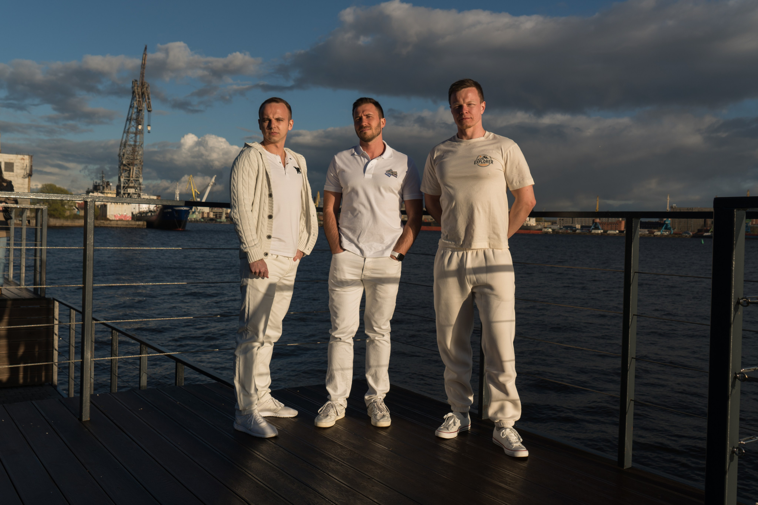 Атмосферный день рождения на закате в Севкабель лофт. Свадебный, семейный и контент фотограф в Санкт- Петербурге Елена Грие