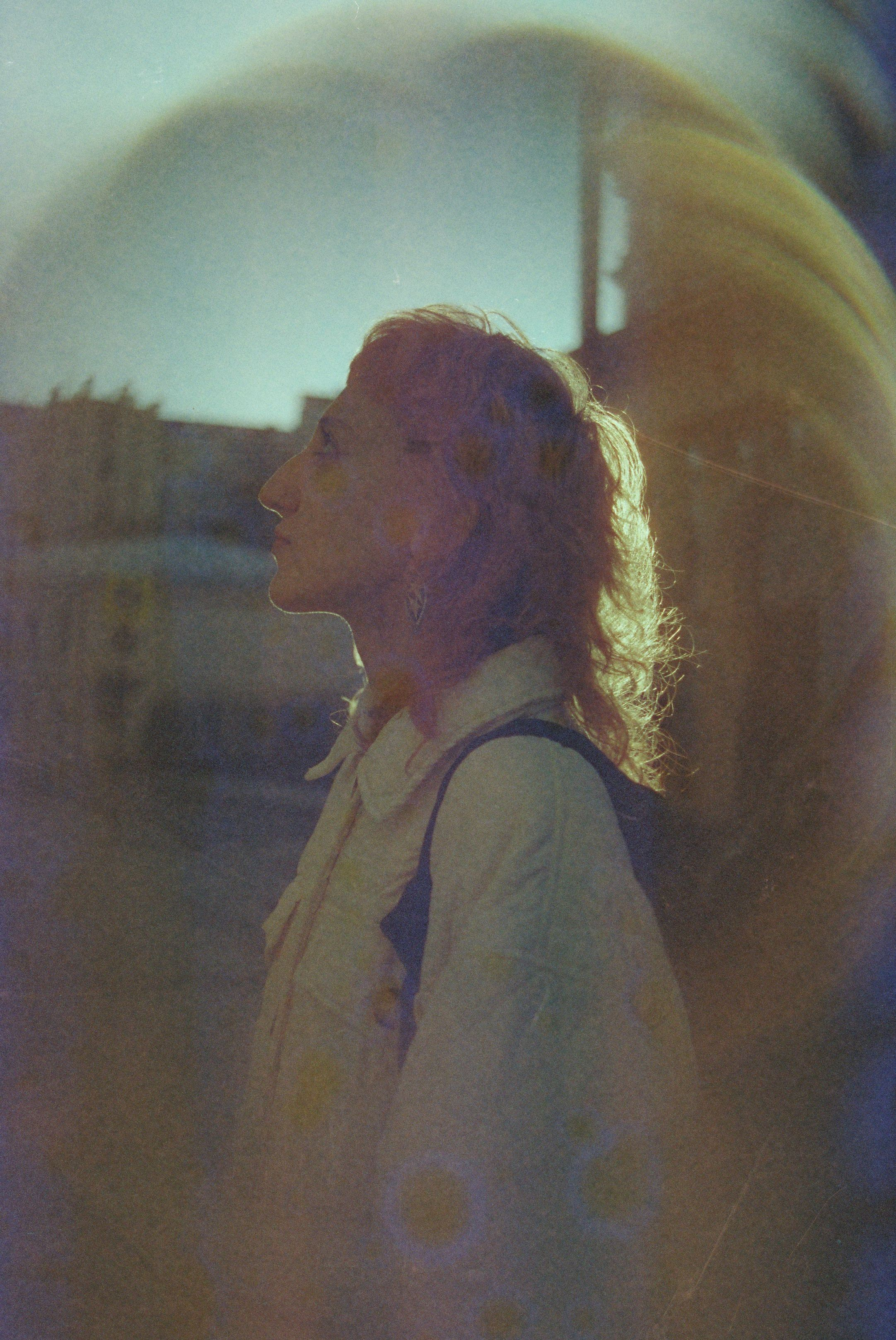 Просроченная пленка Kodak. Портрет девушки, портрет на закате, пленочный фотограф