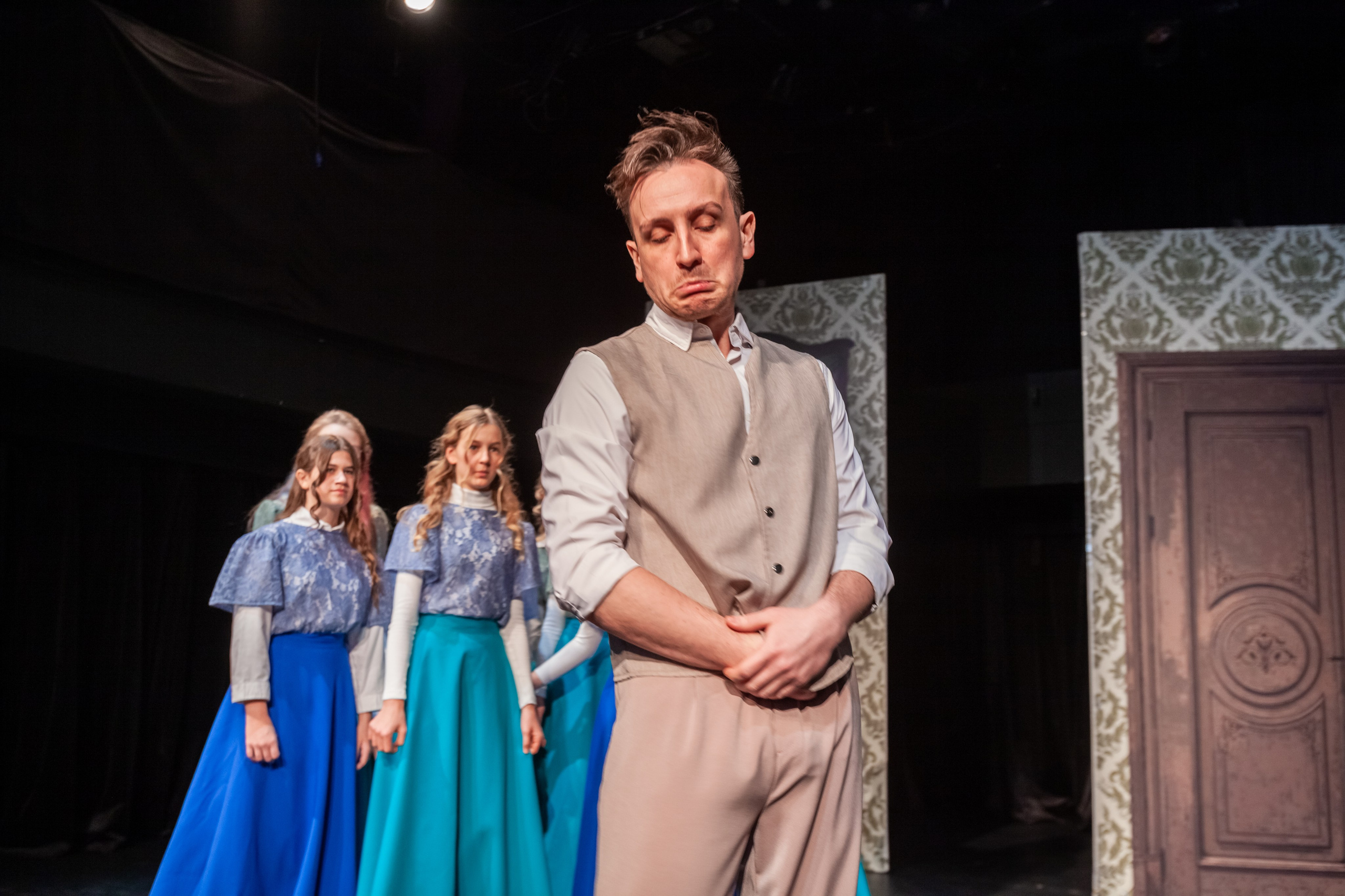 Театры. Главная