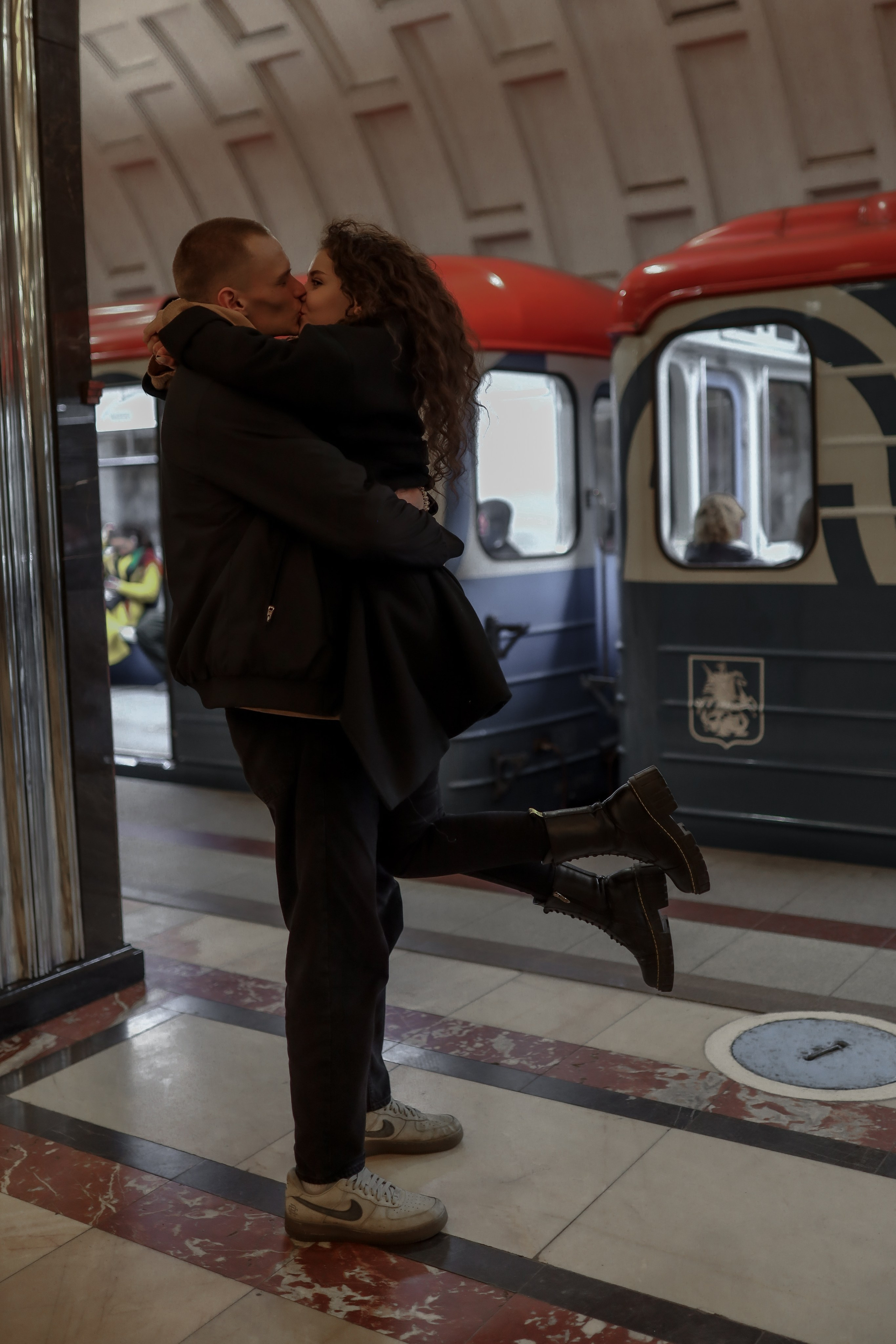 Метро Арина и Денис. Kharchenkotatianaweddingphoto