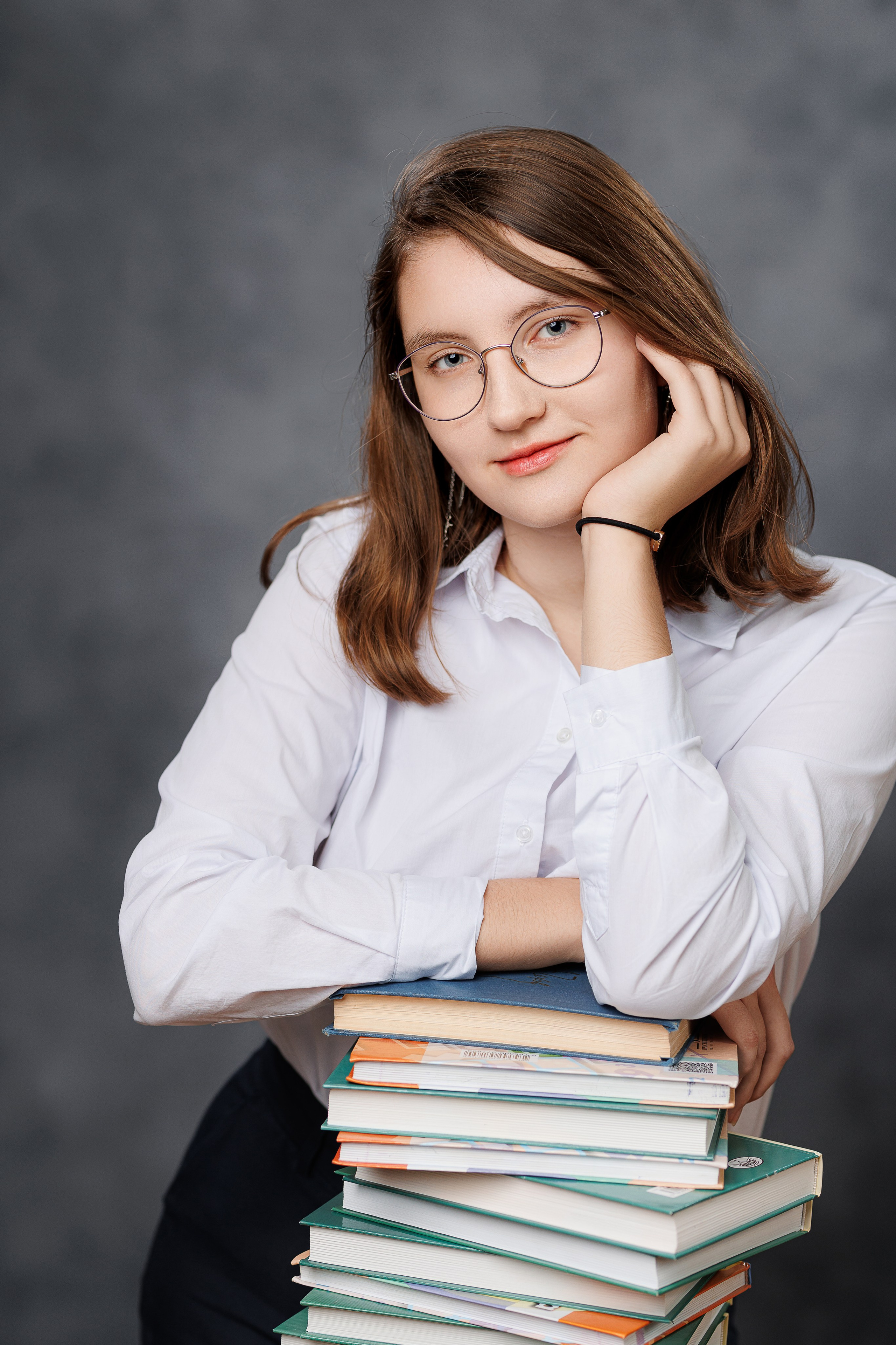 Портреты на однотонном фоне. Семейный и детский фотограф Комина Елена, Власиха, Одинцово