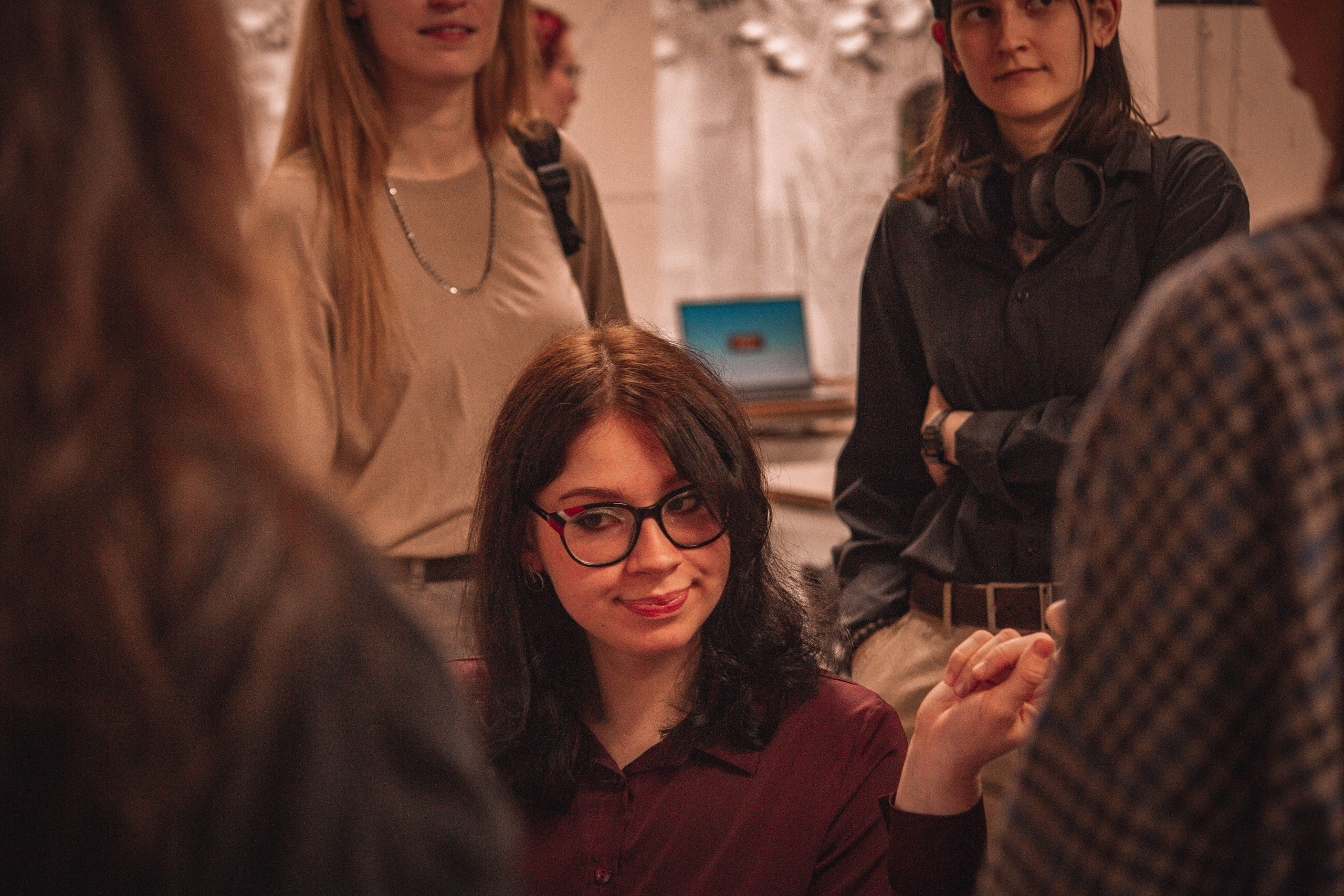 ЖЕНСКИЙ ГЕЙМДЖЕМ — Творческий сбор разработчиц. Создадим шедевр? Виталина и её фотоискусство