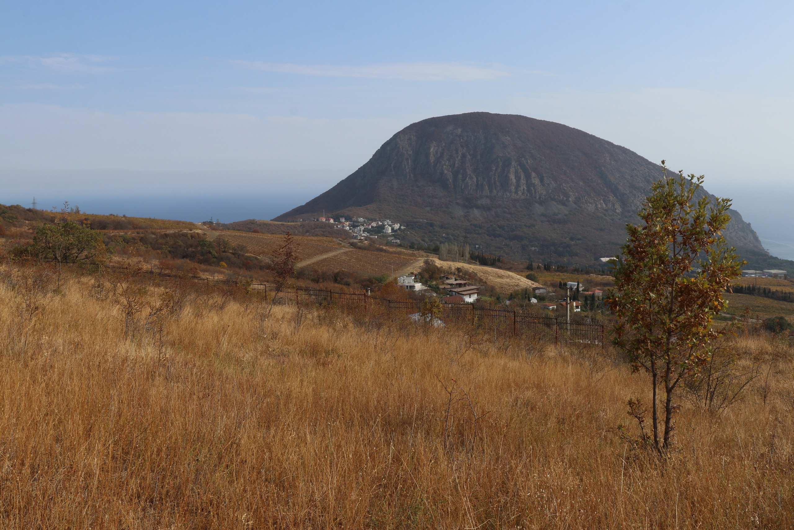 Крым. ЮБК (Гурзуф, Судак и их окрестности). Ноябрь 2023. Путешественник-фотограф из Санкт-Петербурга Татьяна Свистулина