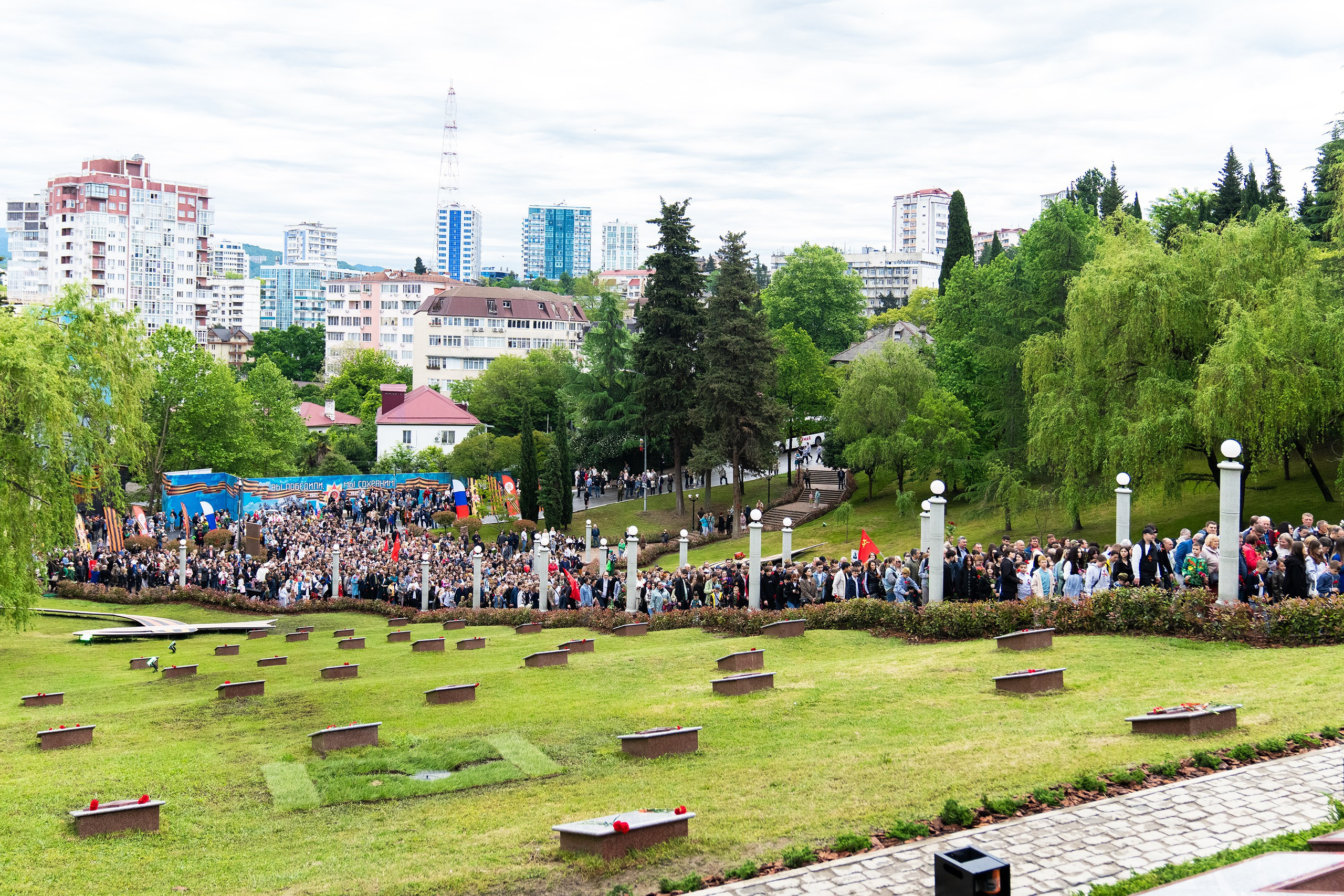 Репортажный фотограф в Сочи — профессиональная съёмка событий и мероприятий. Профессиональная фотосъемка в Сочи: репортаж, предметная, ювелирная фотосъемка, недвижимость, фуд-фотография. Фотограф Александр Афанасьев