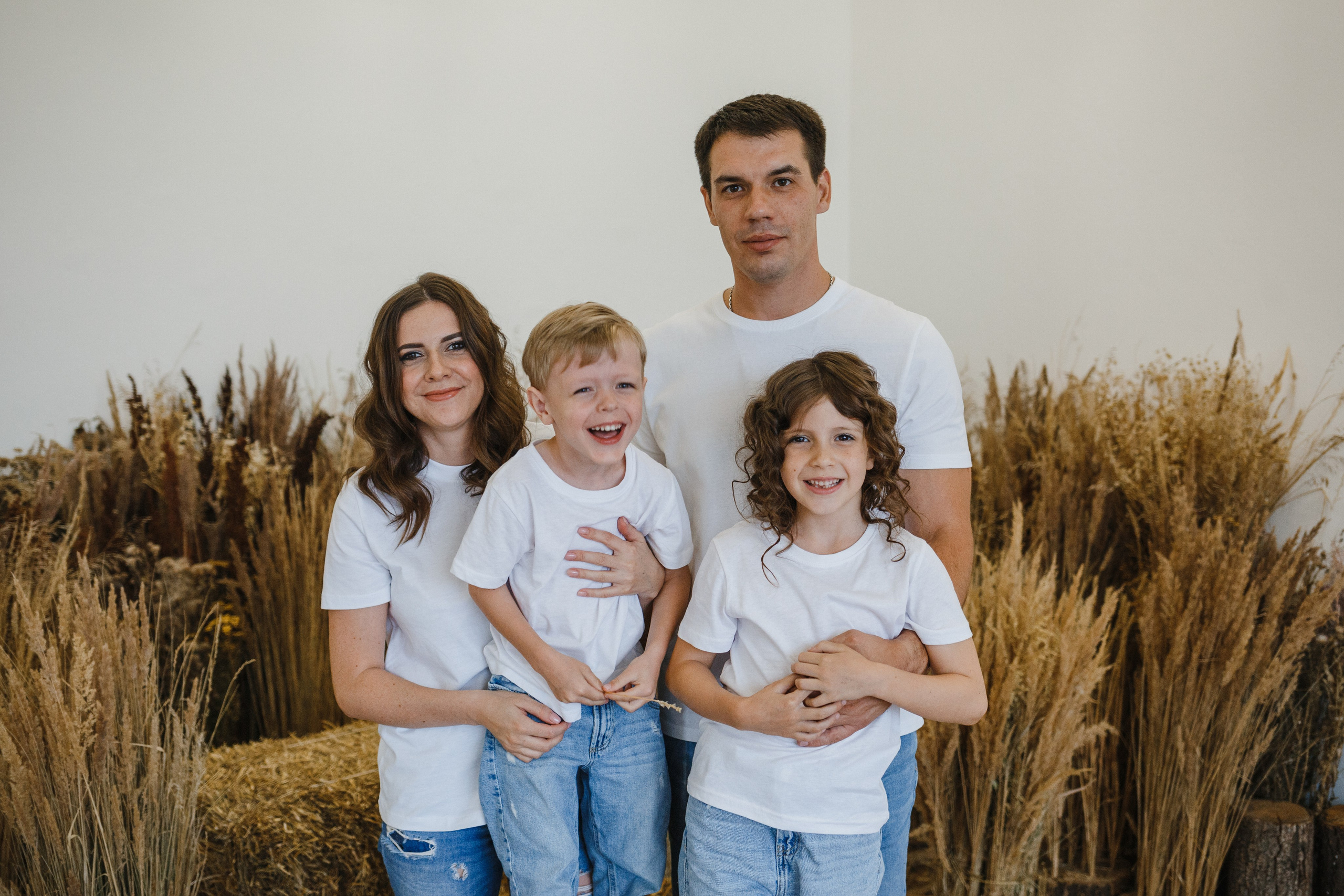 Никита, Карина, Николь, Дэниэл, Эмили. Семейный фотограф Николаева Ольга