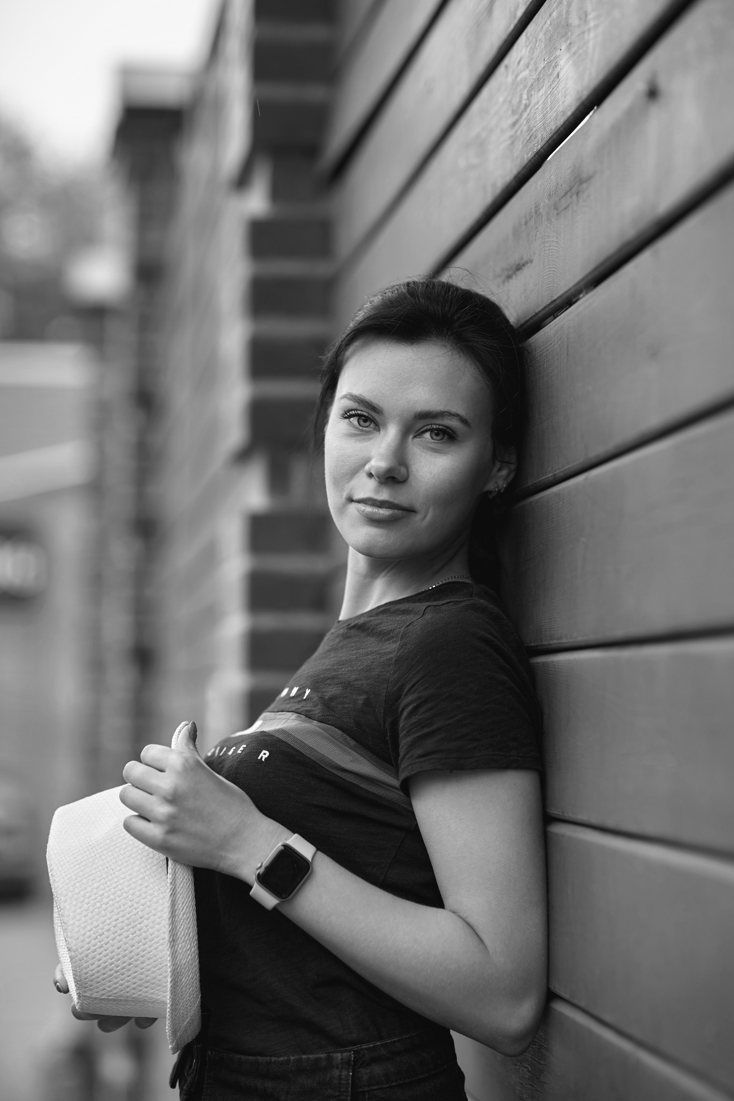 Фотограф Москвы для съемки портрета и уличных фотографий