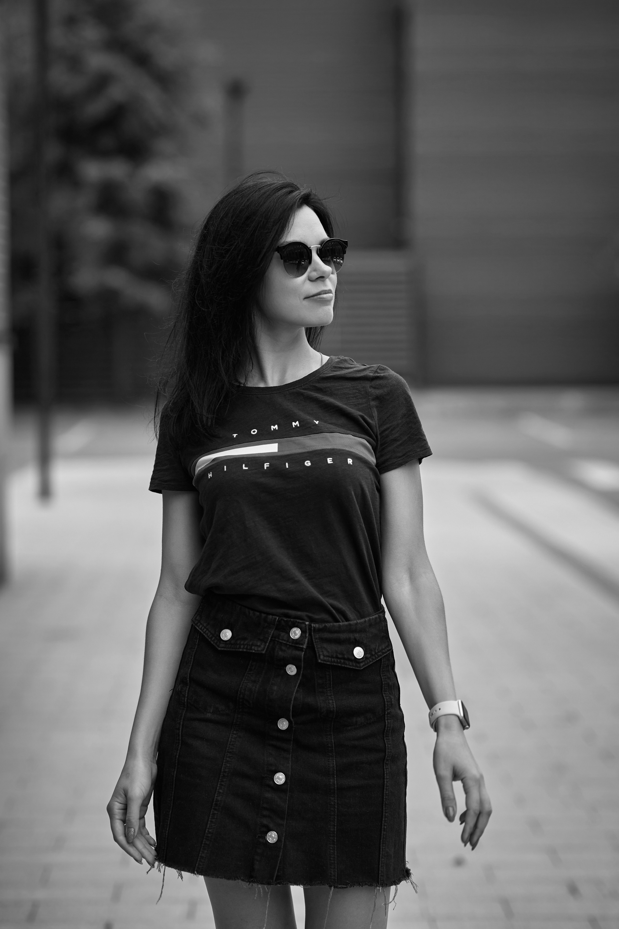 Уличная съемка в Москве: профессиональные портреты на фоне городской архитектуры