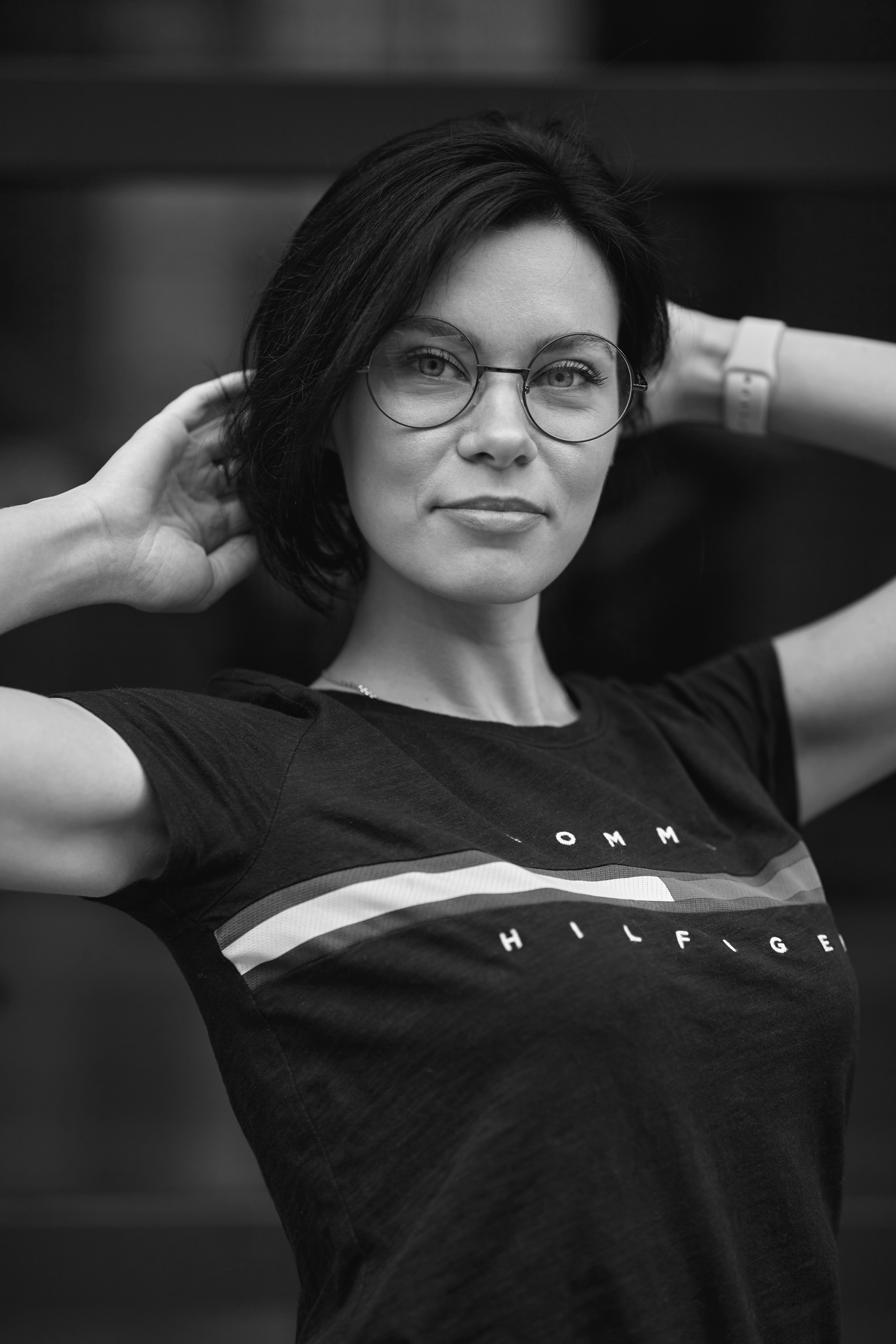 Поиск талантливого фотографа для портретной уличной съемки в Москве