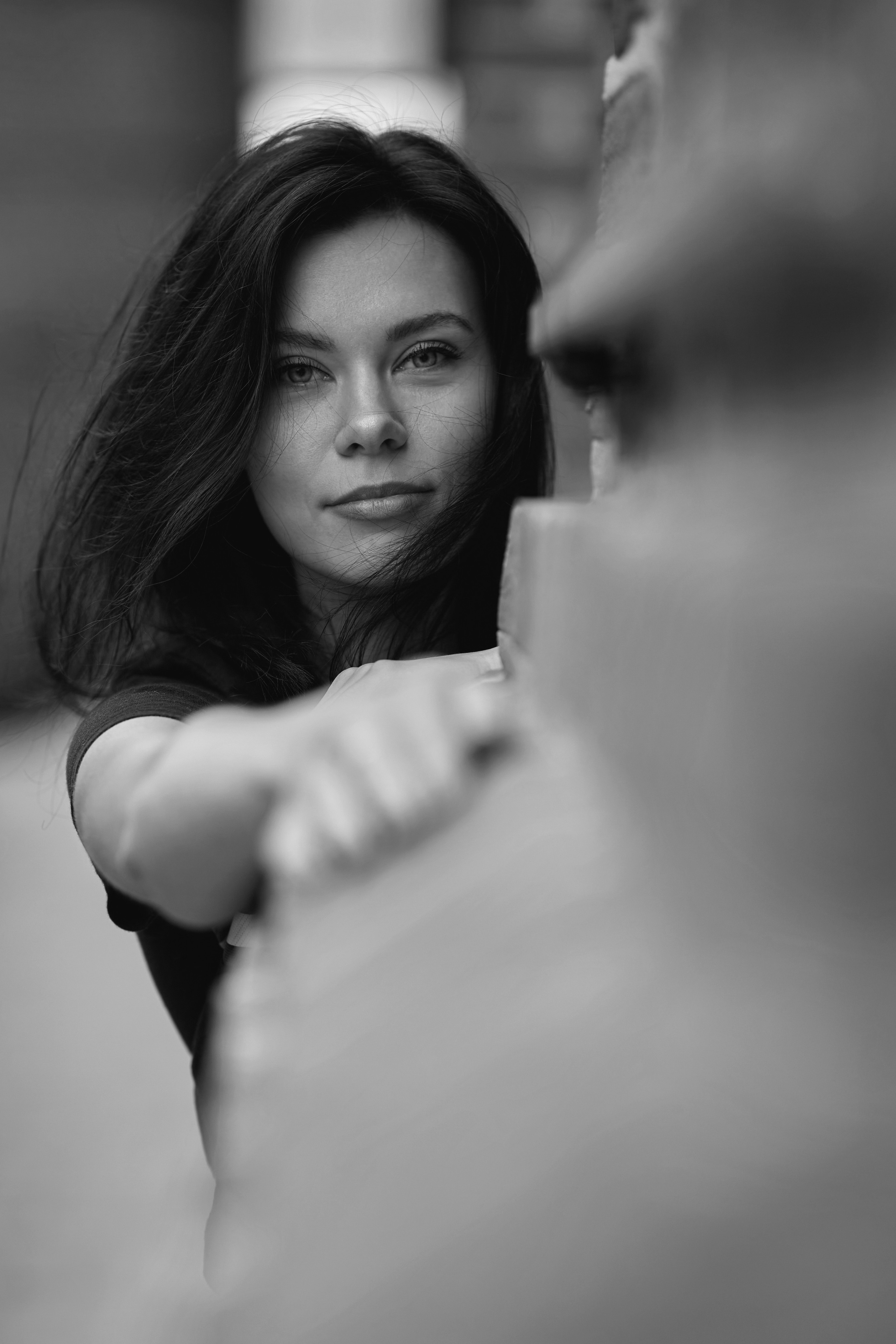 Наши опытные фотографы в Москве помогут вам создать незабываемые портретные фото в стиле стрит съемки на улицах города.