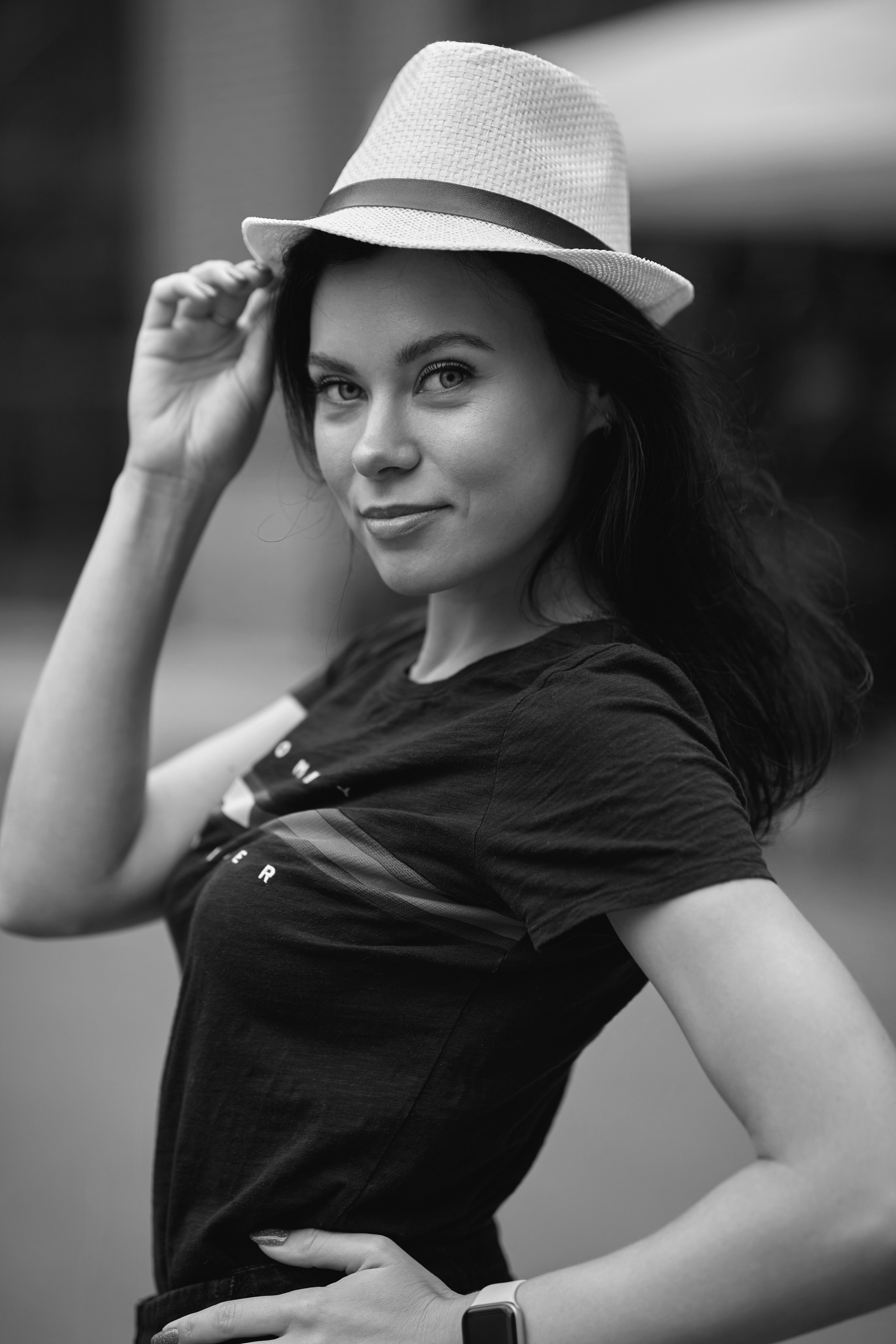 Стрит-фотосессия с портретной тематикой в Москве.