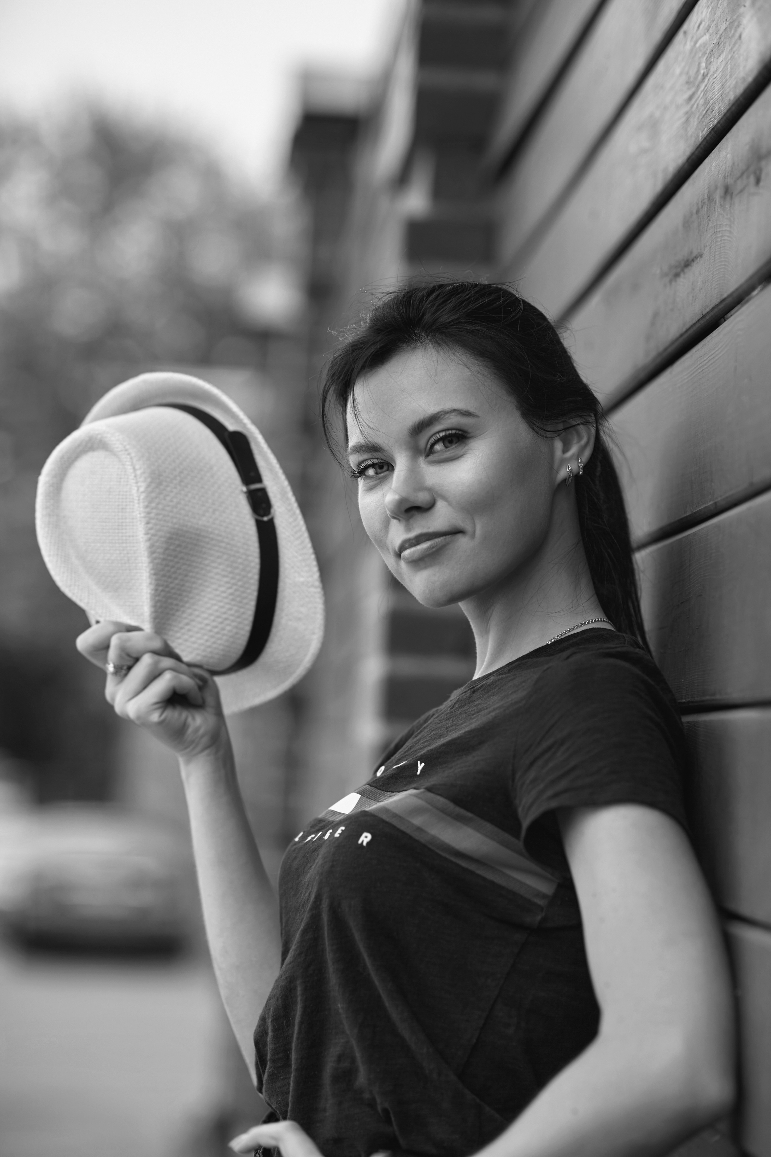 Проведите портретную съемку на улице в Москве со стильным фотографом.