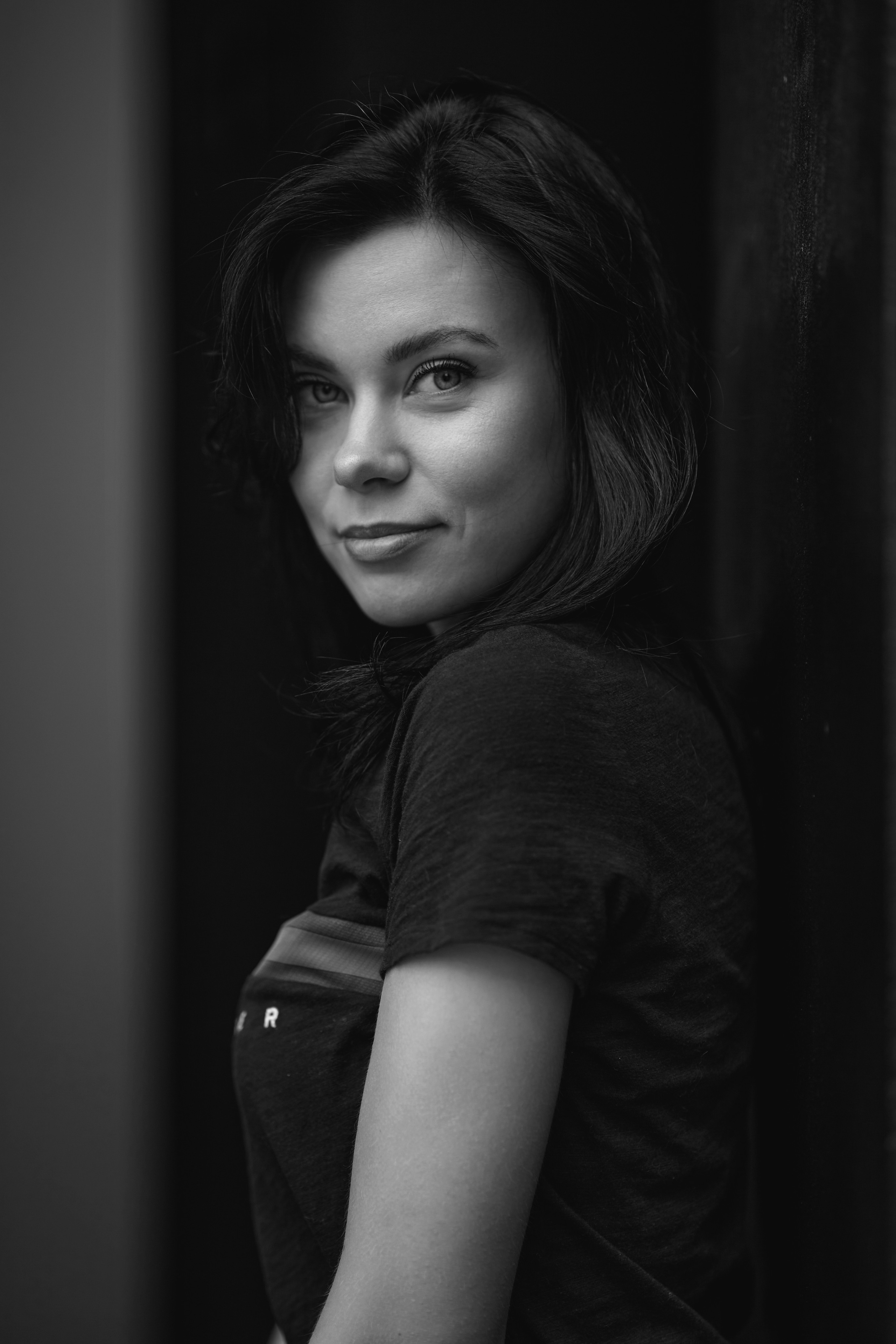 Фотосессия на фоне ярких уличных мотивов Москвы с талантливым фотографом.