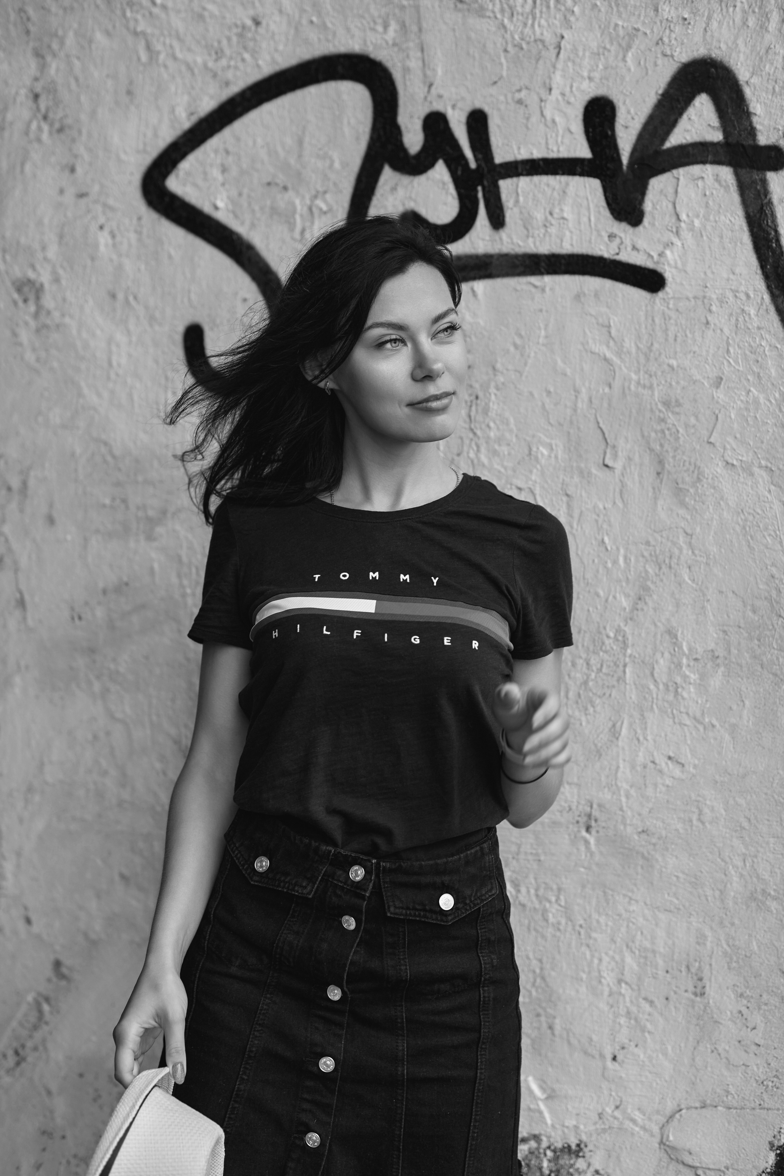 Сделайте портретную фотосессию с фотографом в Москве в стиле стрит съемки на улицах города.