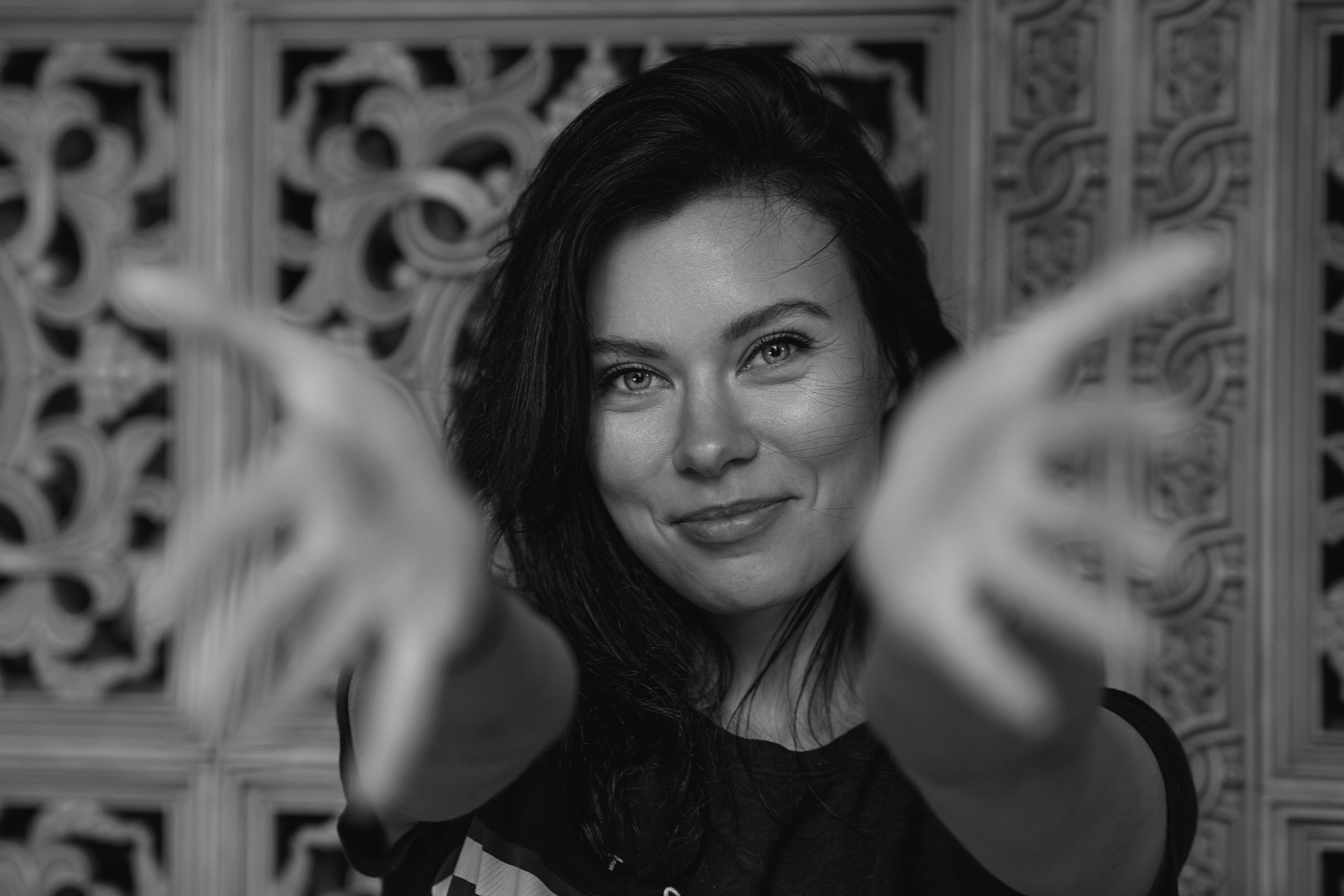 Ищете фотографа на уличную фотосессию в Москве? Приходите в фотостудию, где вас ждет креативная и оригинальная атмосфера.