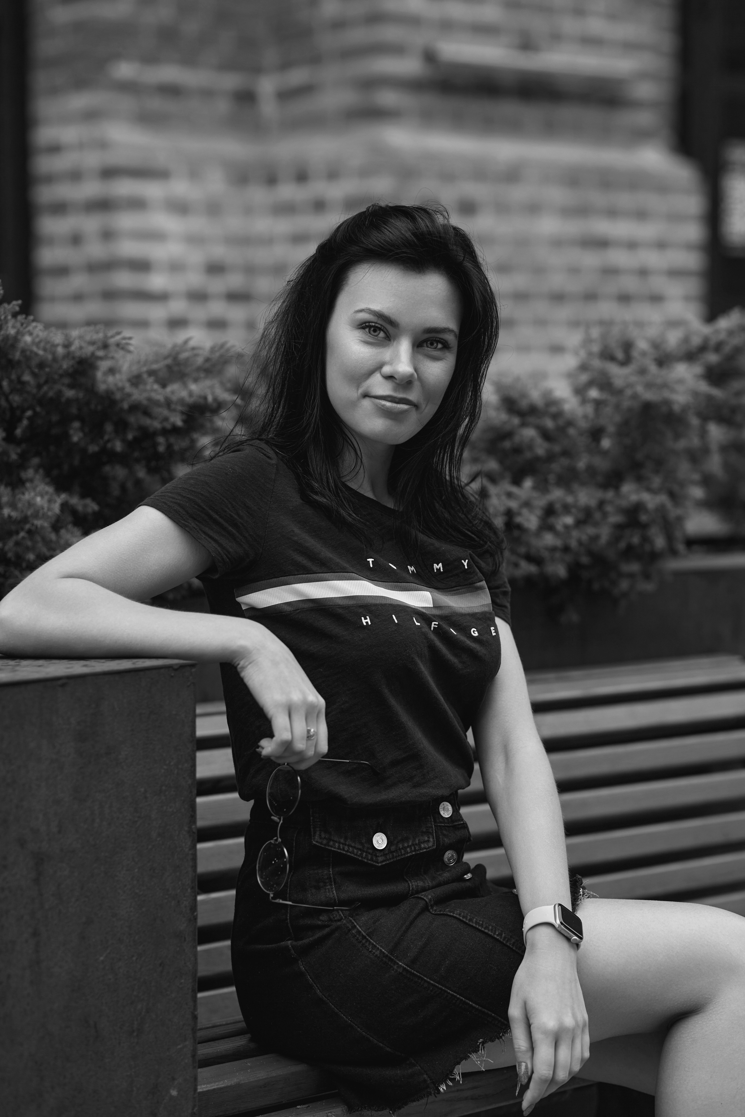 Уличная фотосъемка в Москве: яркие портреты на фоне городской жизни