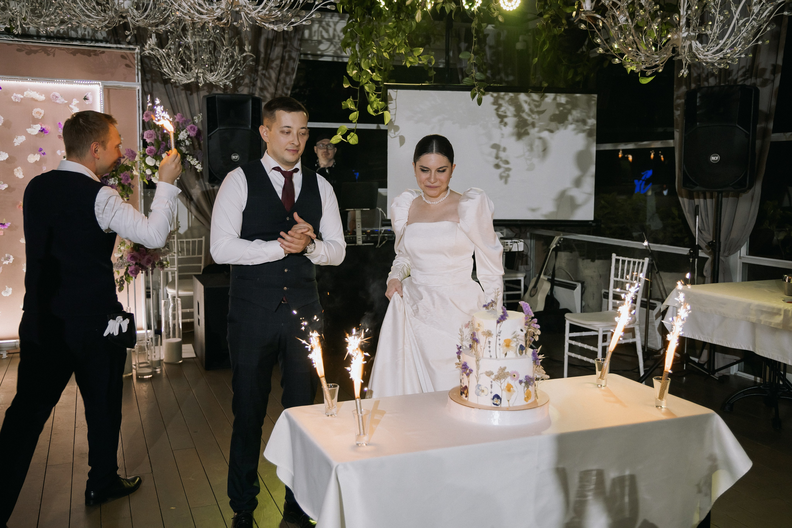 Яна и Святослав. Свадебный день. Свадебная фотография. Арина Рубах