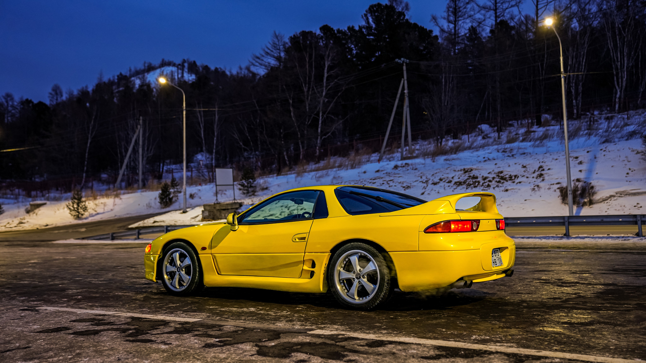 Mitsubishi GTO 25'. Фотограф, видеограф и пилот дрона на Байкале