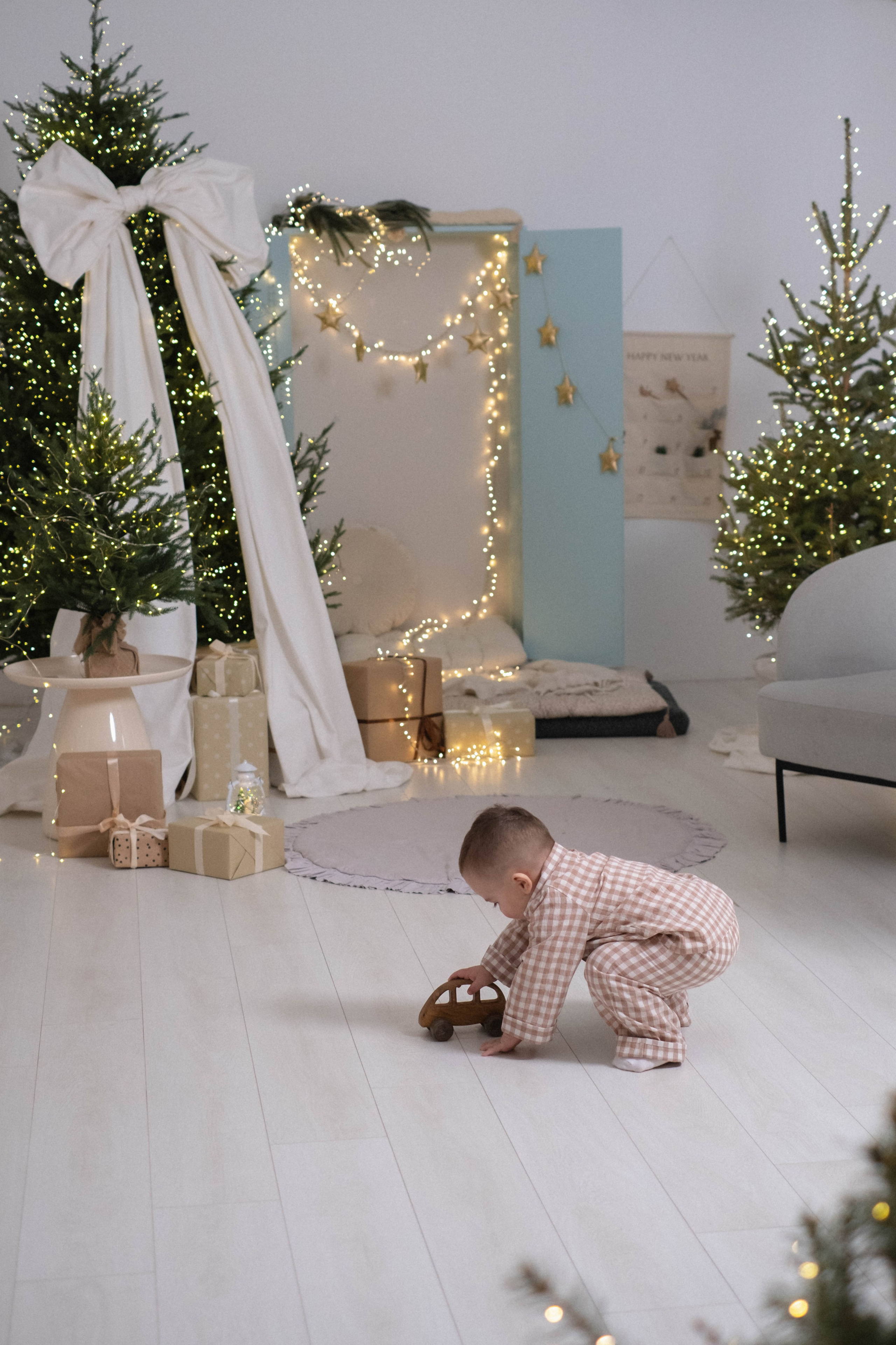 Олеся + Демид + Илья новогодняя. Свадебный и семейный фотограф г. Волгоград Биленко Ангелина