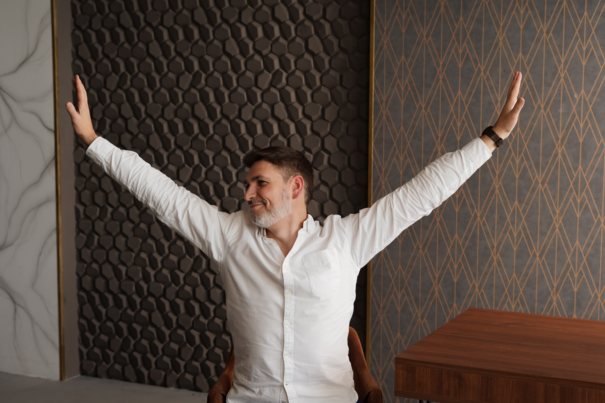 Контентная бизнес-съёмка для коуч-психолога Алексея. Портретный и свадебный фотограф в Минске и в Беларуси Ольга Роговская