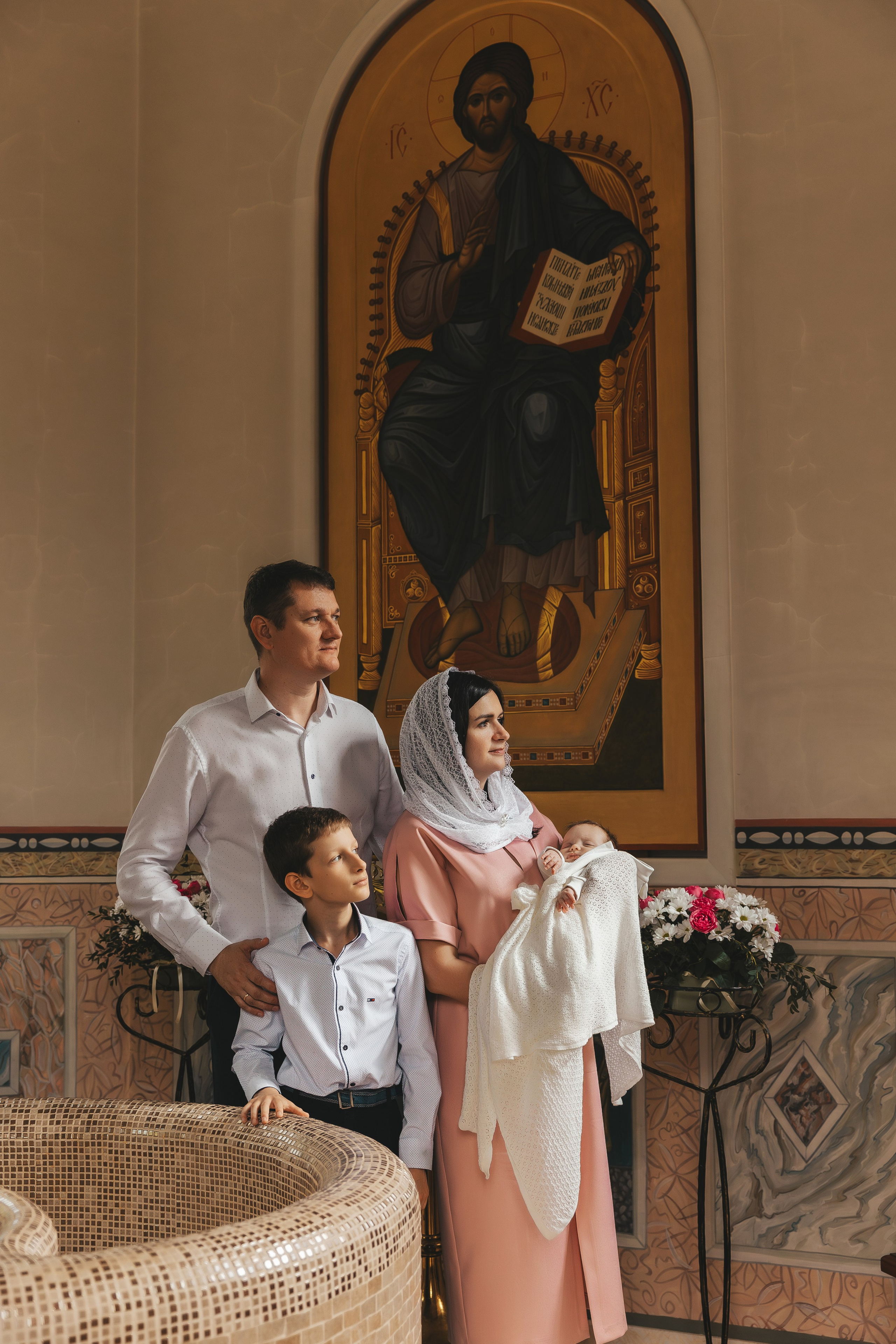 Репортажная съемка Крещения в Москве и области. Семейный и женский фотограф в Москве Надежда Воробьева