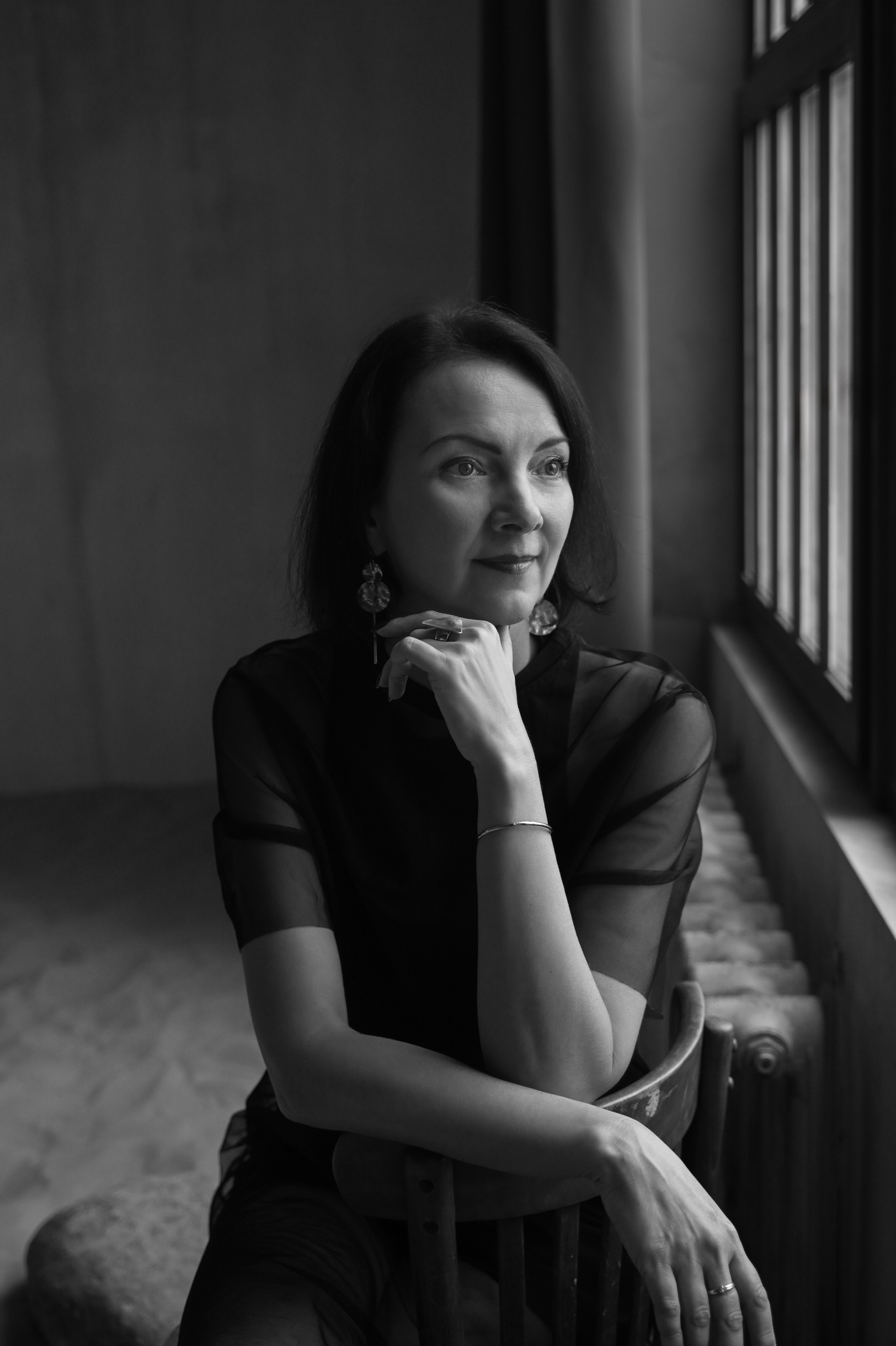 Женская фотосессия в студии с песком. Портретный фотограф в Москве Казьмина Олеся