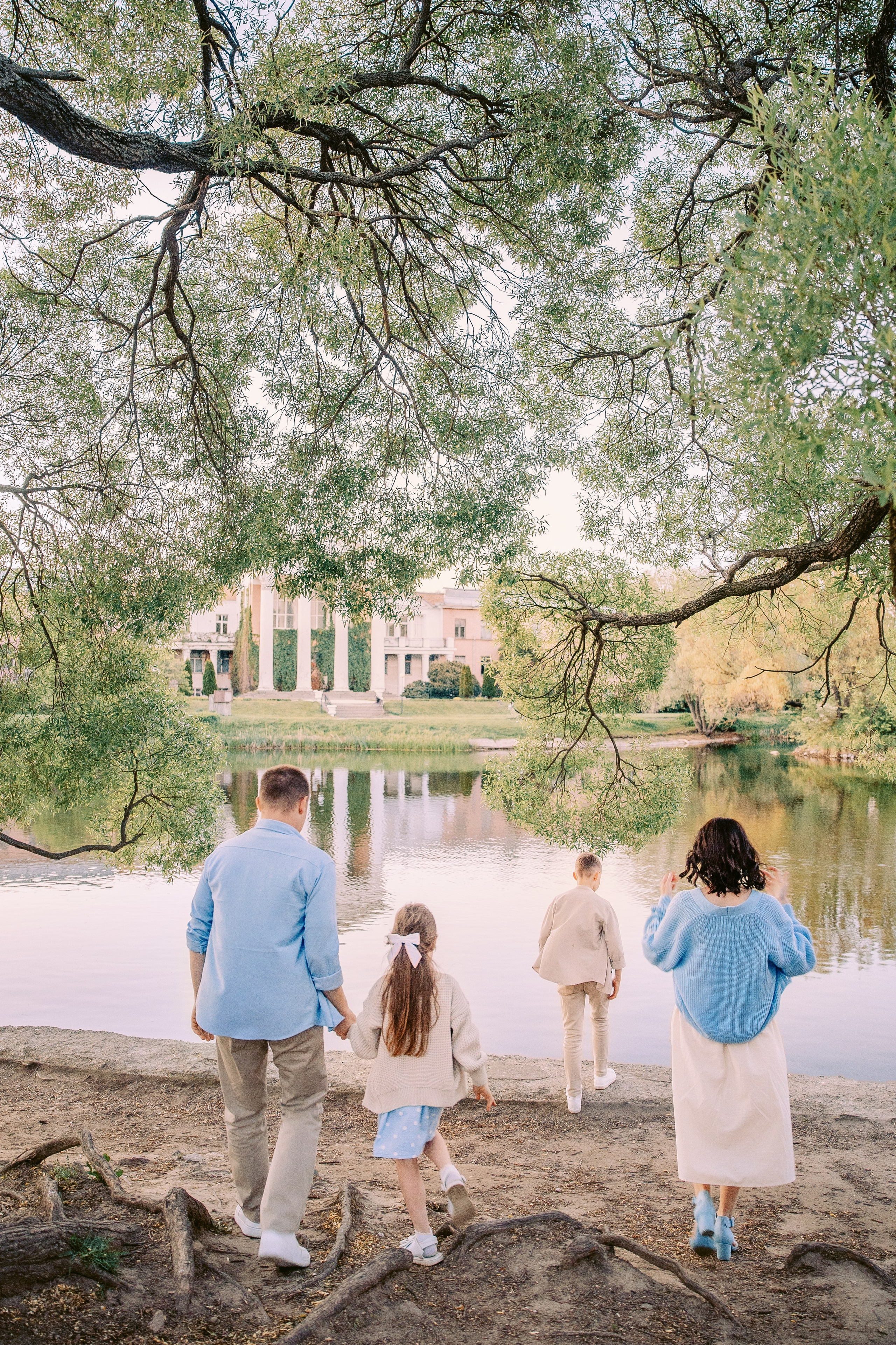 Семейная фотосессия в парке Ботанический сад. Фотограф Москва — Павел Михайлов