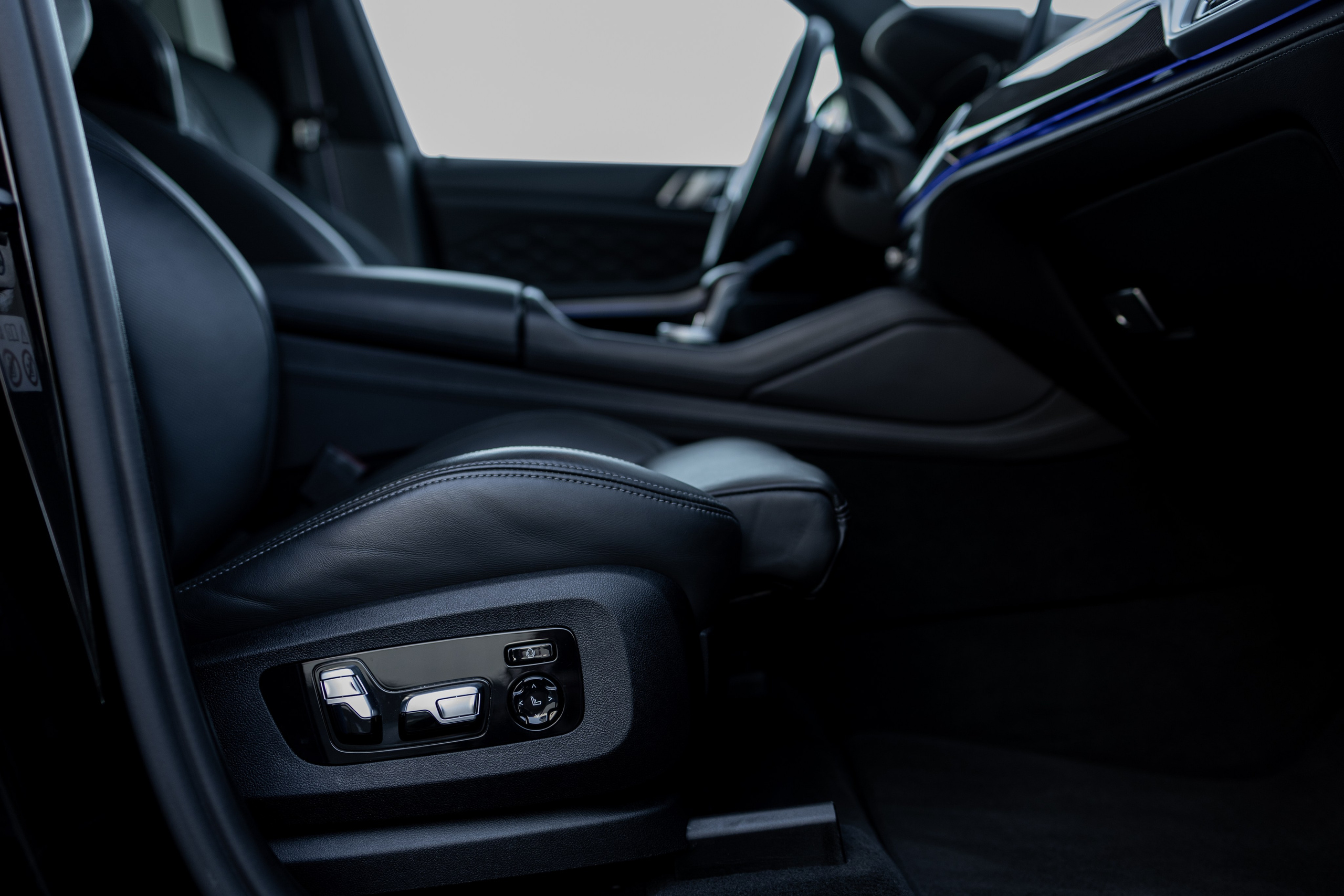 Автомобили