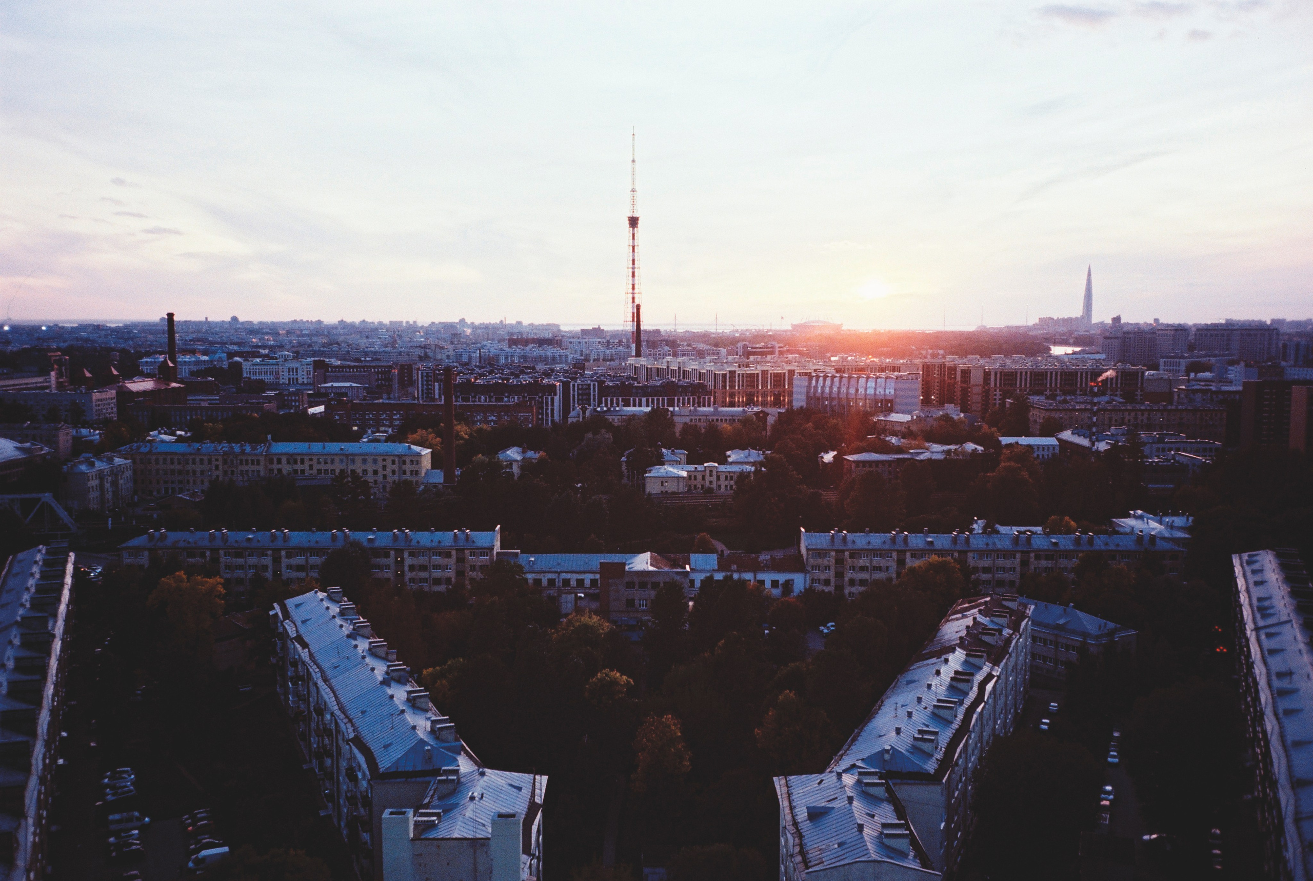 Фотографии цветные. Свадебный и семейный пленочный фотограф в Петербурге Истомина Ирина