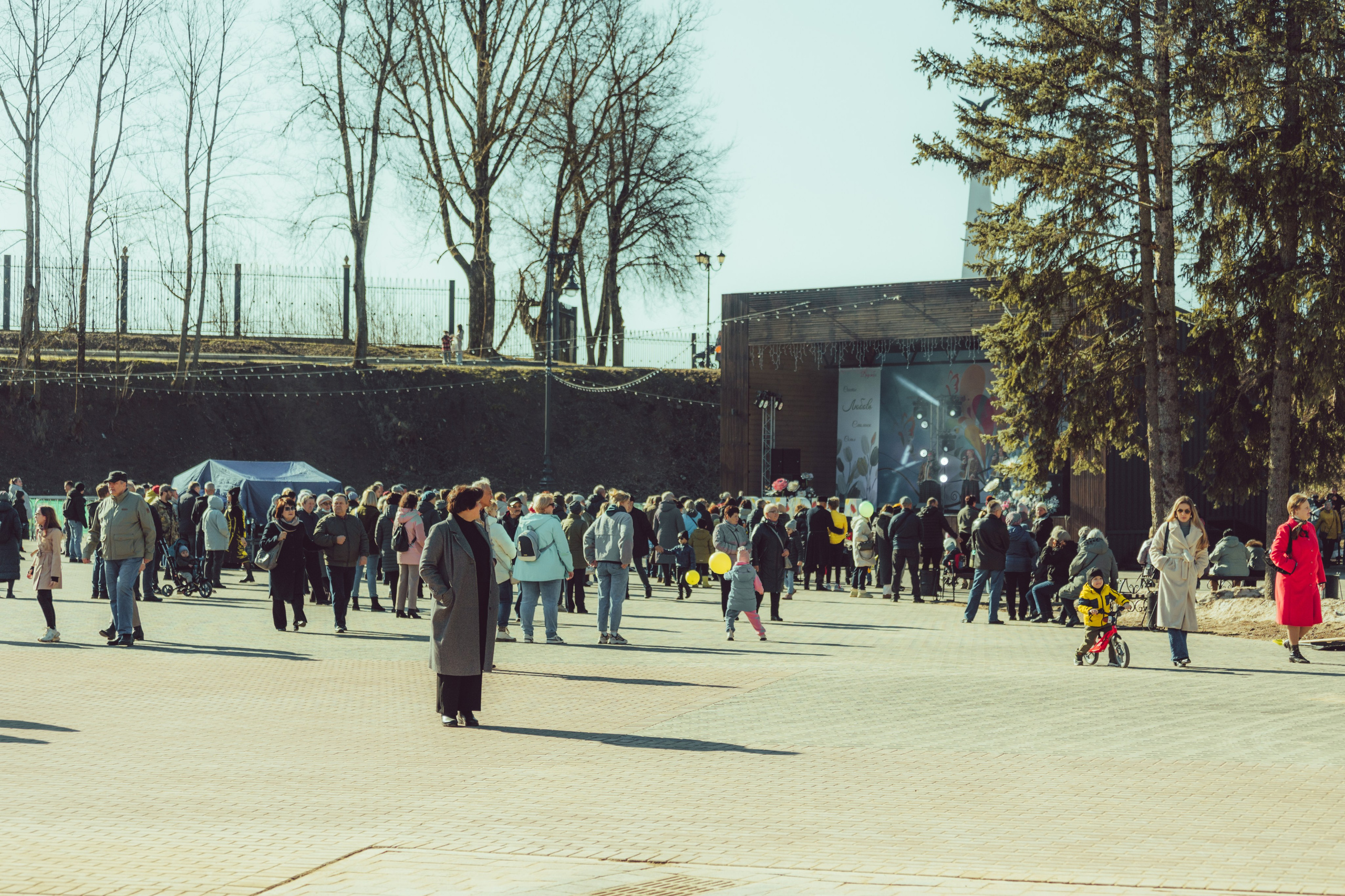 Международный Женский день — Смоленск 08.03.2025. KiPPER Gallery — Фотограф