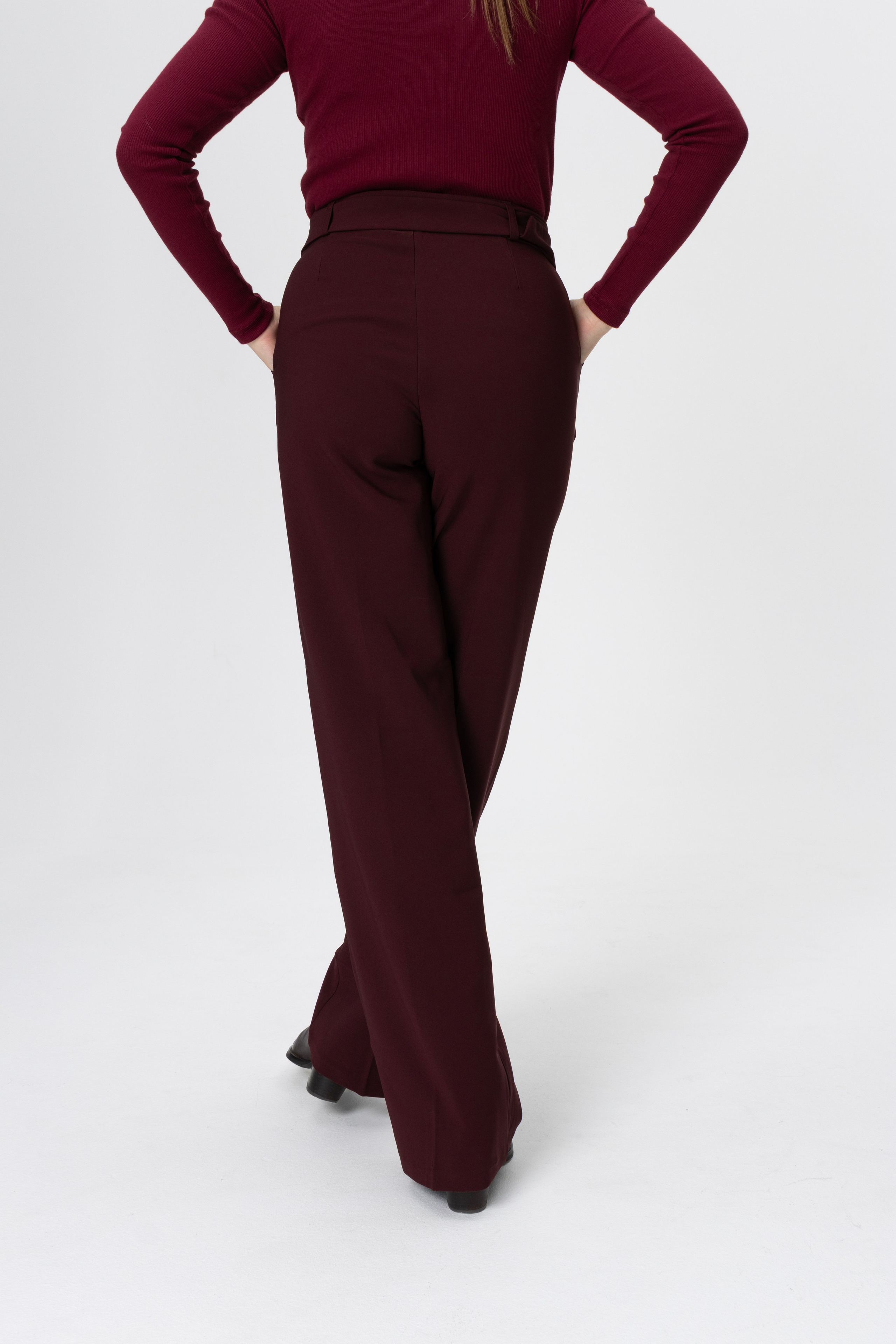 Кожа, трикотаж и кашемир. Главная