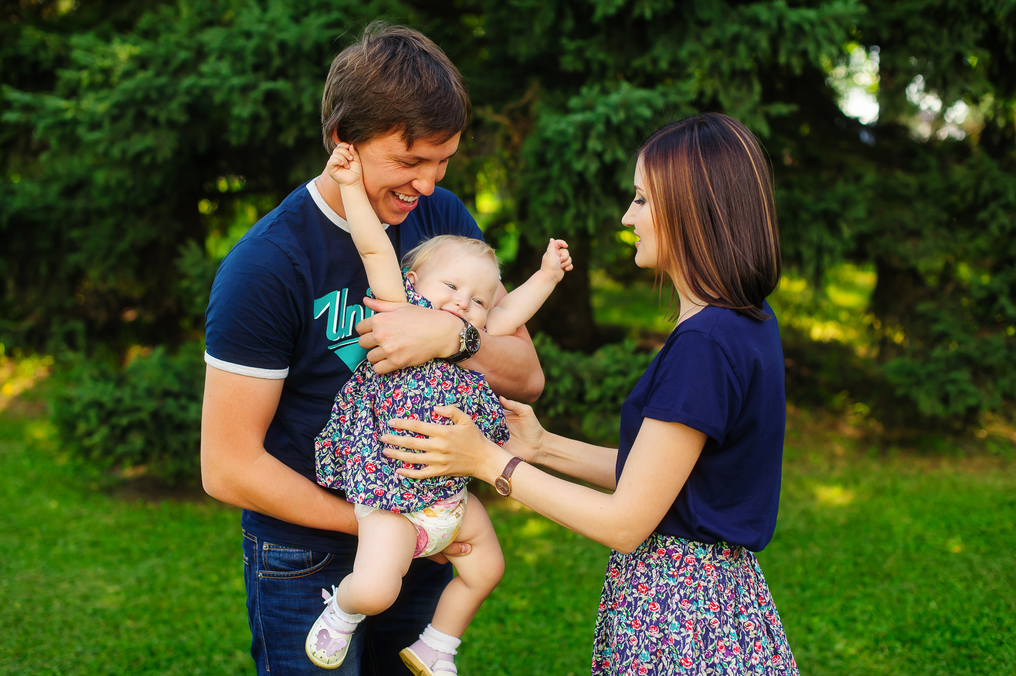 Галина, Алексей и крошка-дочка. Свадебный и семейный фотограф в Новосибирске Александр Счастный