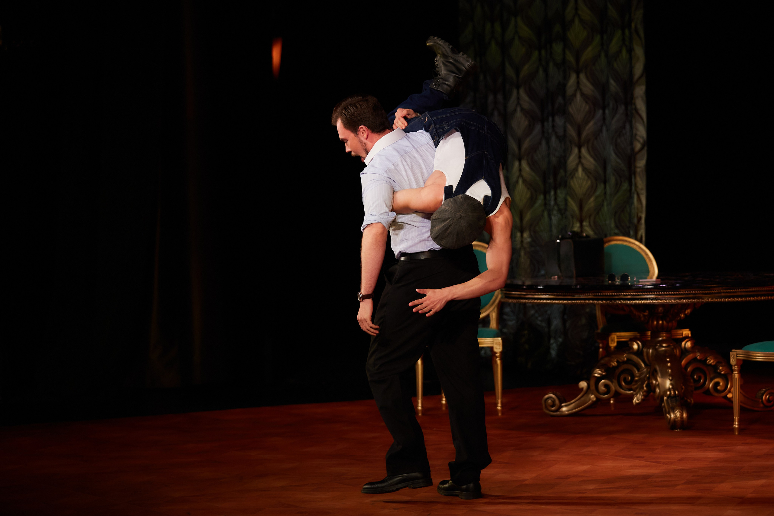 Филумена Мартурано, или Страсти по-Итальянски, Театр сатиры. Даниил Гузиенко — репортажный фотограф в Туле